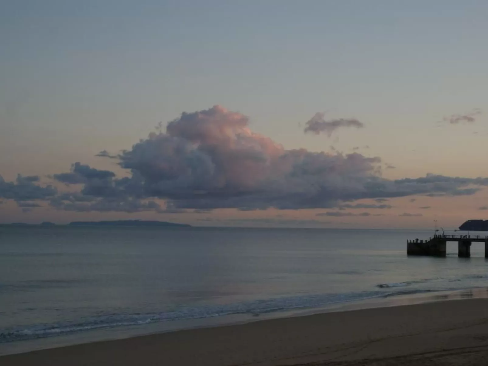 In Vila Baleira mit Garten-Outside