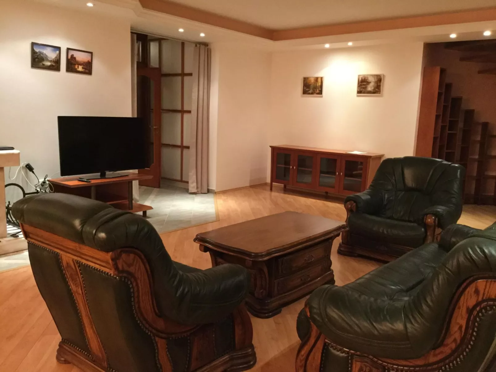 Mit Privatpool für 11 Personen + 1 Kind ca. 500 m&sup2;in Pardubitz, Böhmen (Os-Drinnen