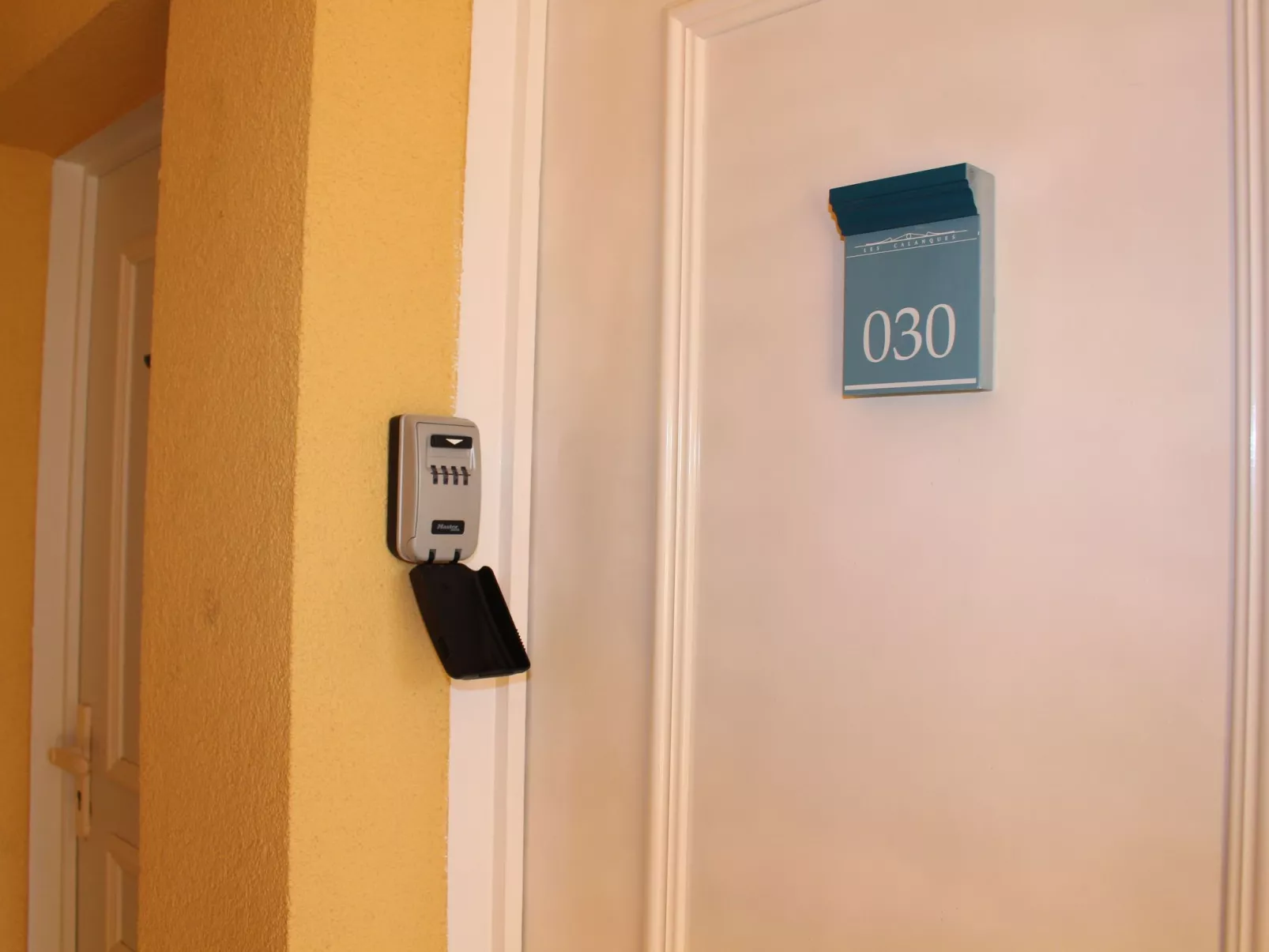 Französische Riviera - Les Issambres T2 für 4 Personen am Meer-Inside