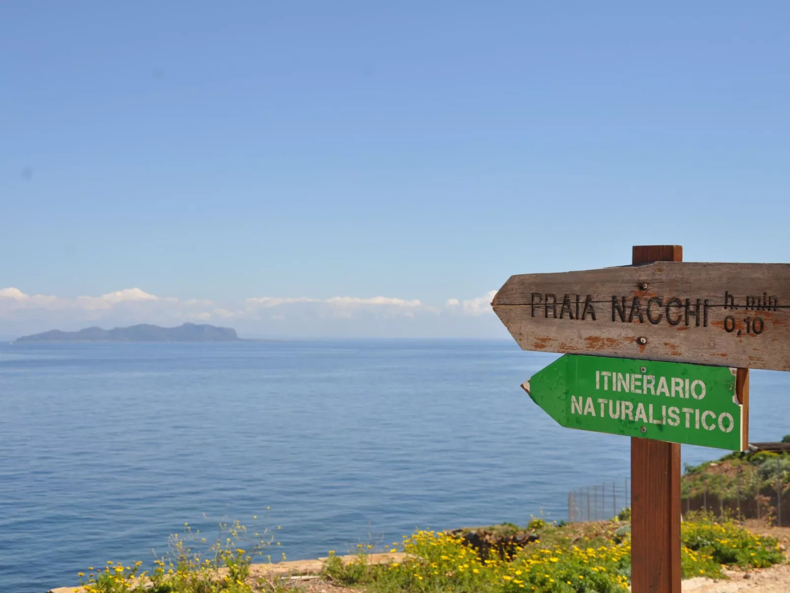 Wohnung in Marettimo mit Terrasse, gemeinsamem Pool und Garten-Dehors