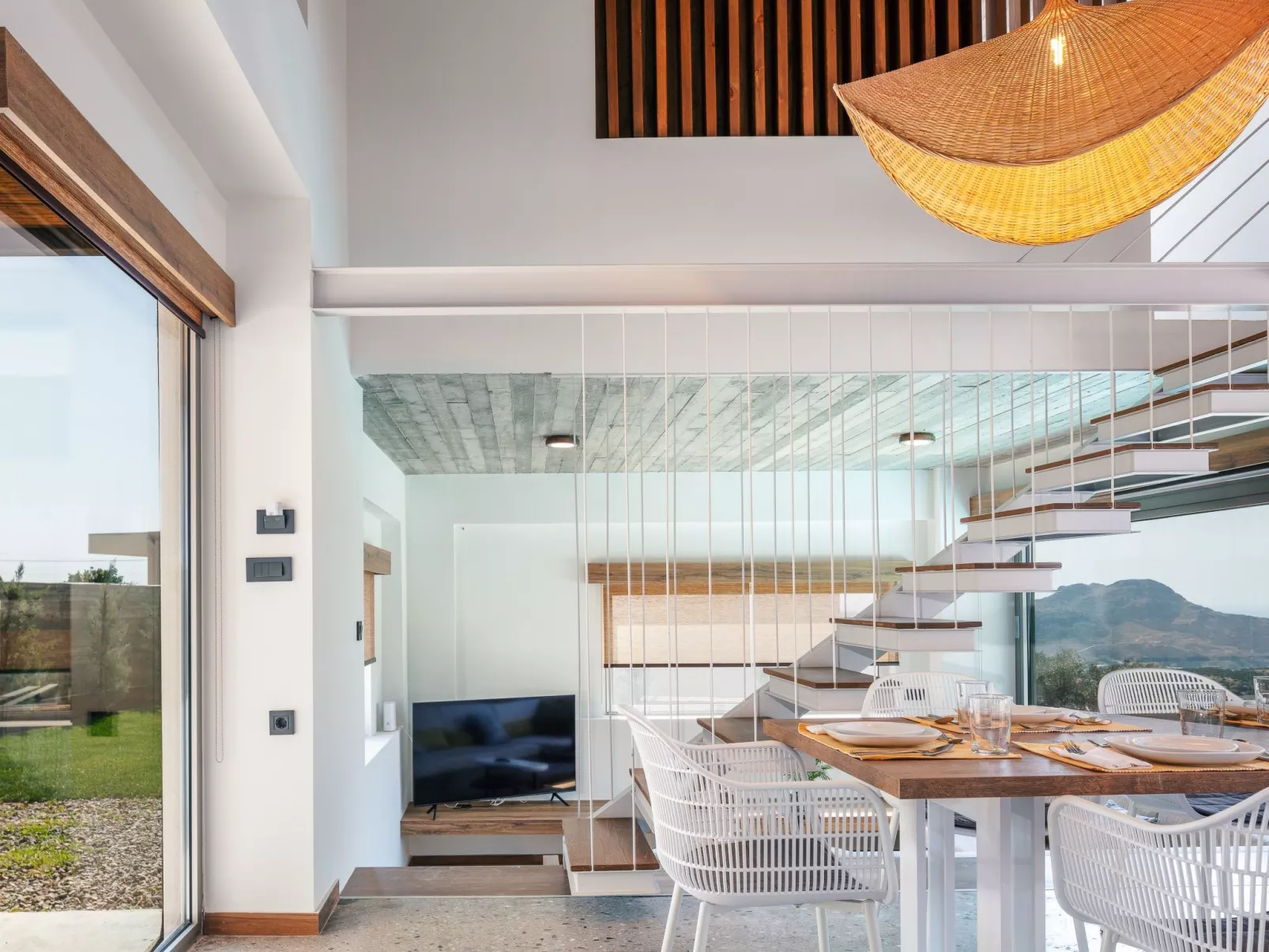 Neu gebaute Villa mit privatem Pool und Grillplatz-Outside