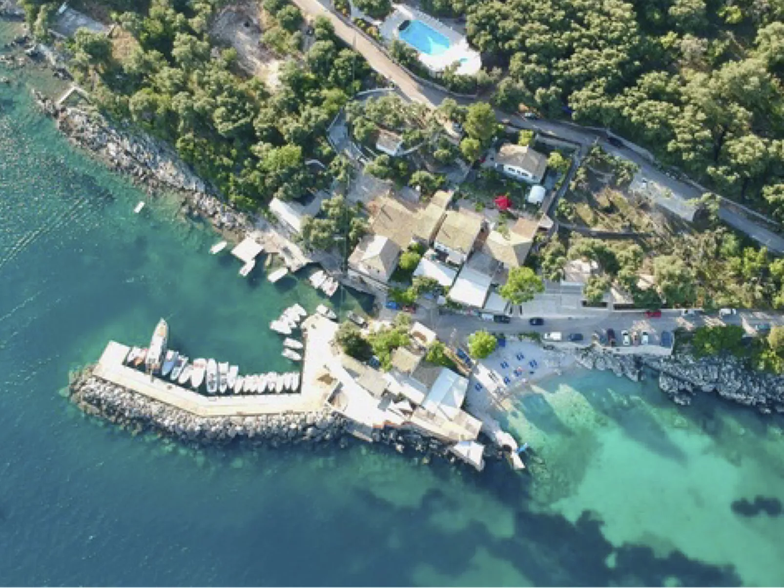 In Nisaki mit Pool-Draußen