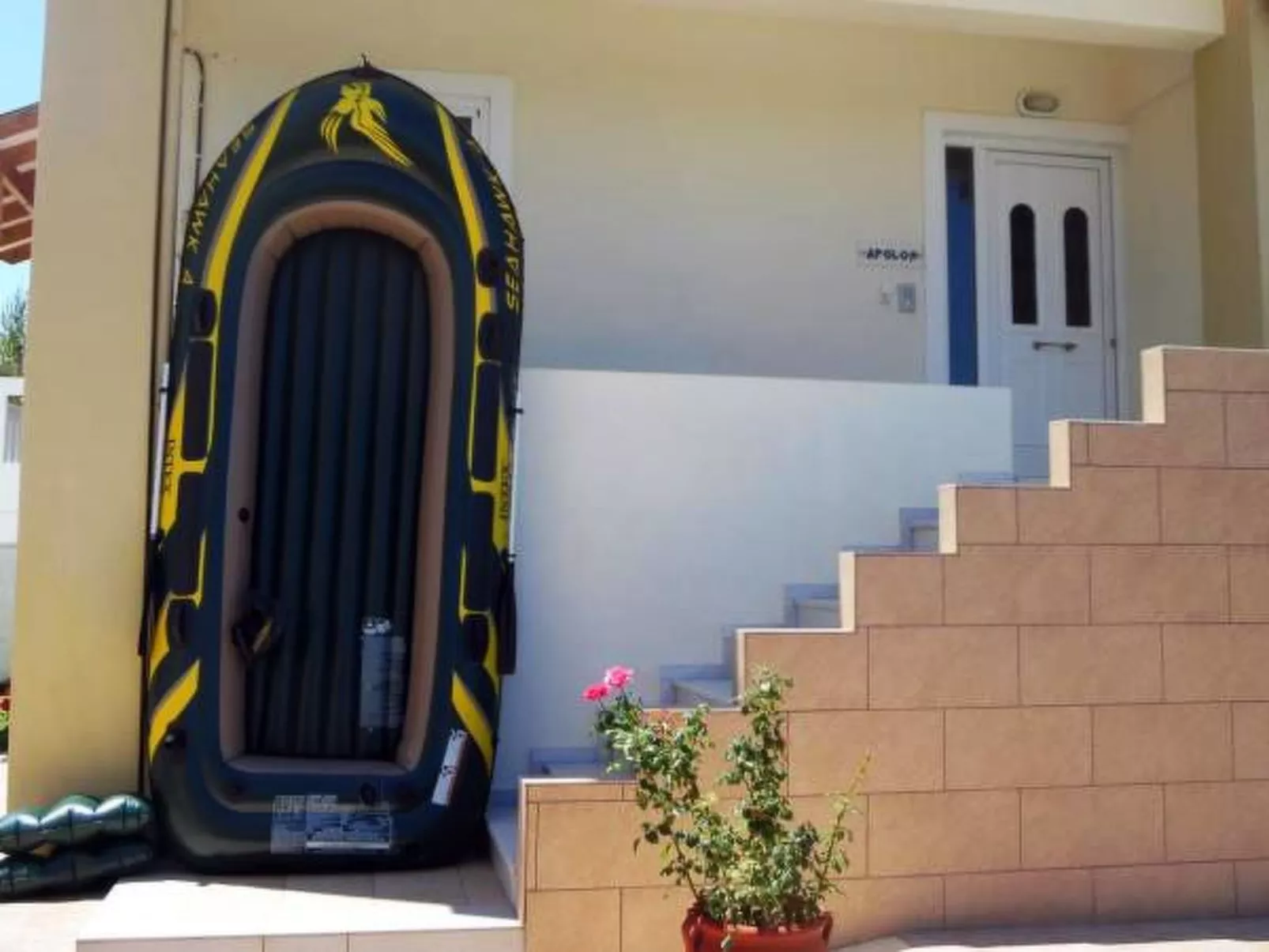 "Villa Athina"-Draußen