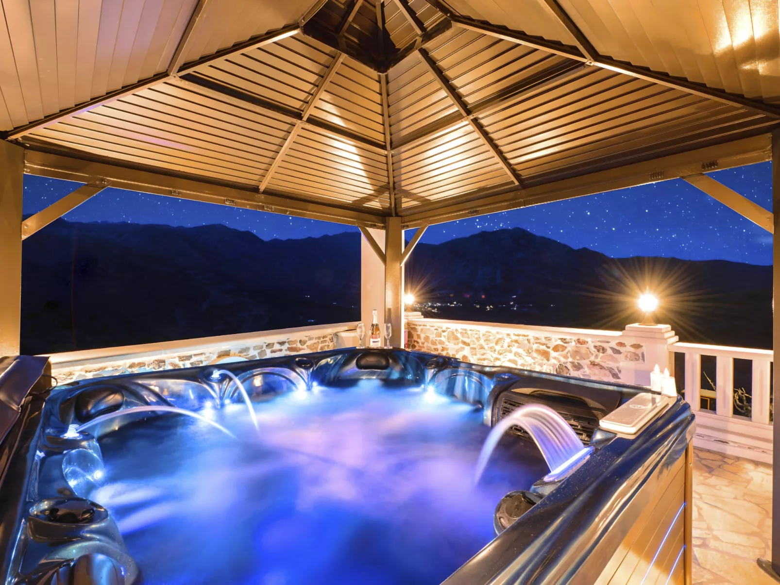 Petralis Luxus Villa Pool Whirlpool