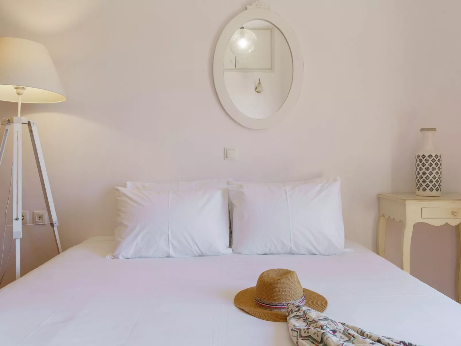 Villa mit Meerblick und privatem Pool, BBQ 1,5km vom Strand entfernt-Drinnen