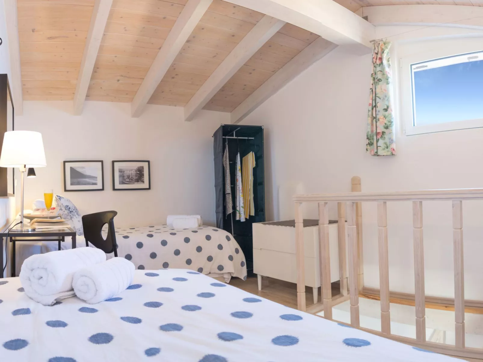 Villa mit Pool und majestätischem Meerblick