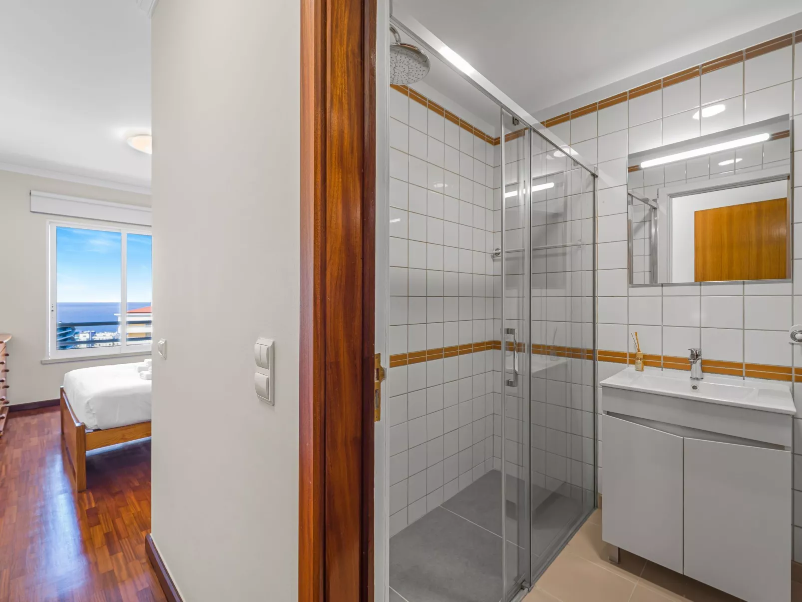 Tulipa Apartment Top-Inside