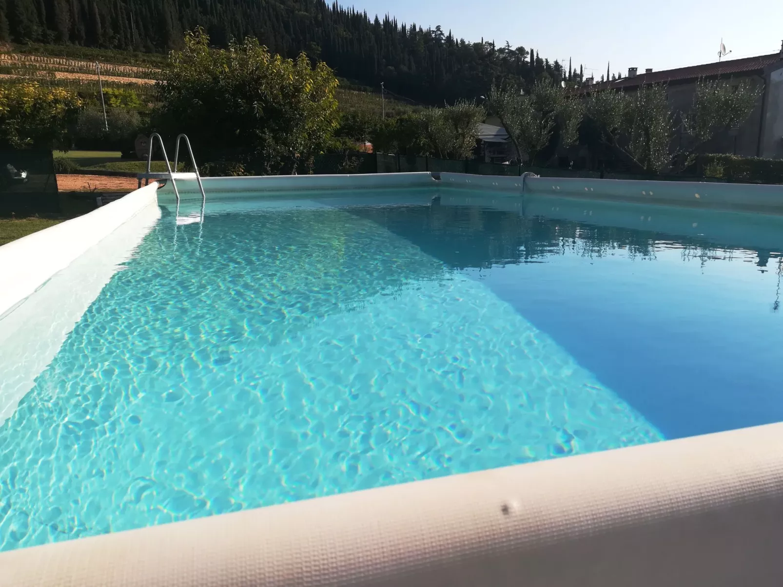 Anwesen mit Garten, Grill und Terrasse-Draußen