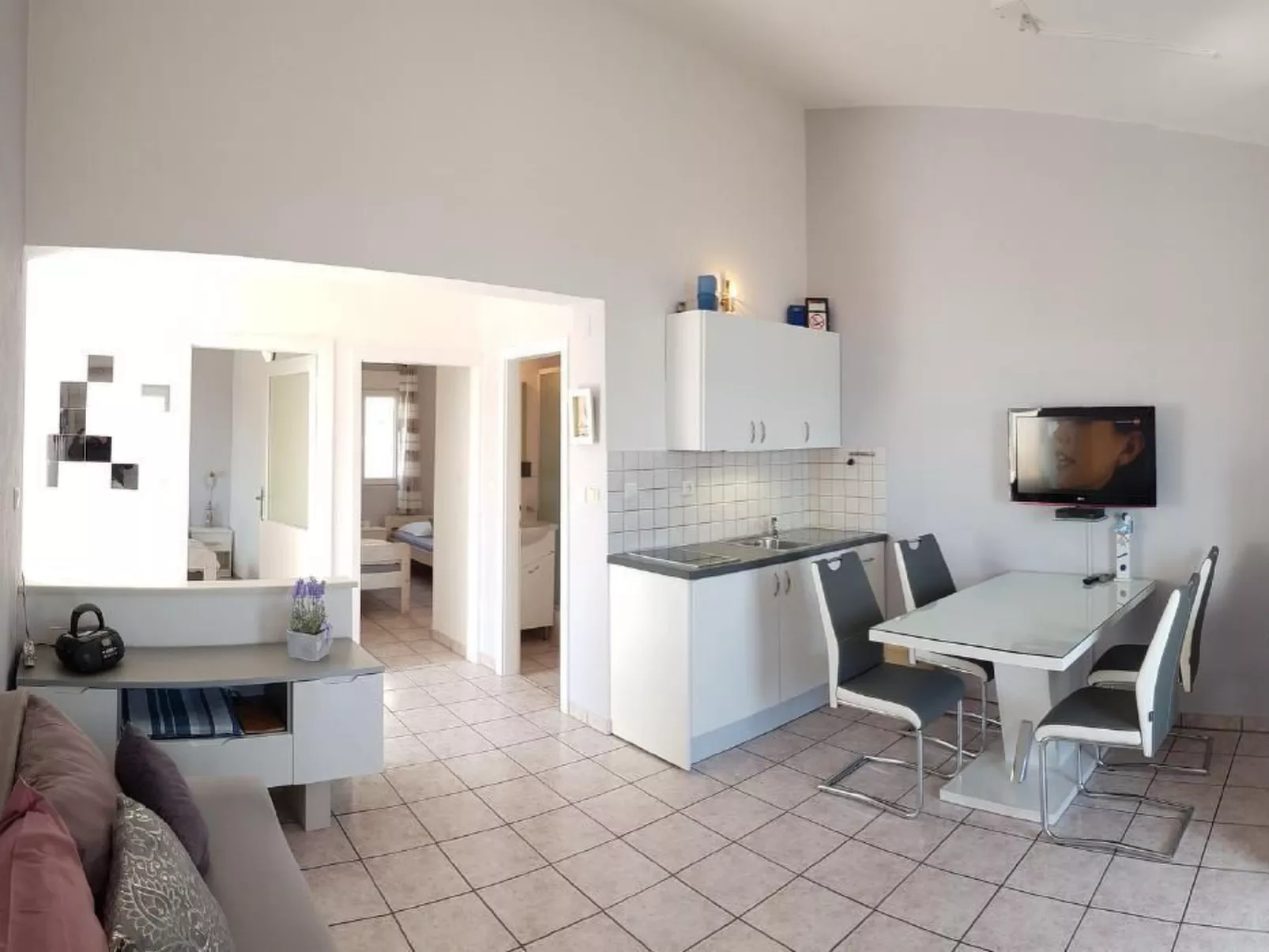 Appartement in Stanići mit Grill - Inside