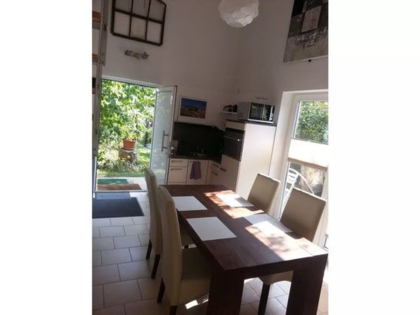 Moderne Maisonette-Wohnung mit Terrasse