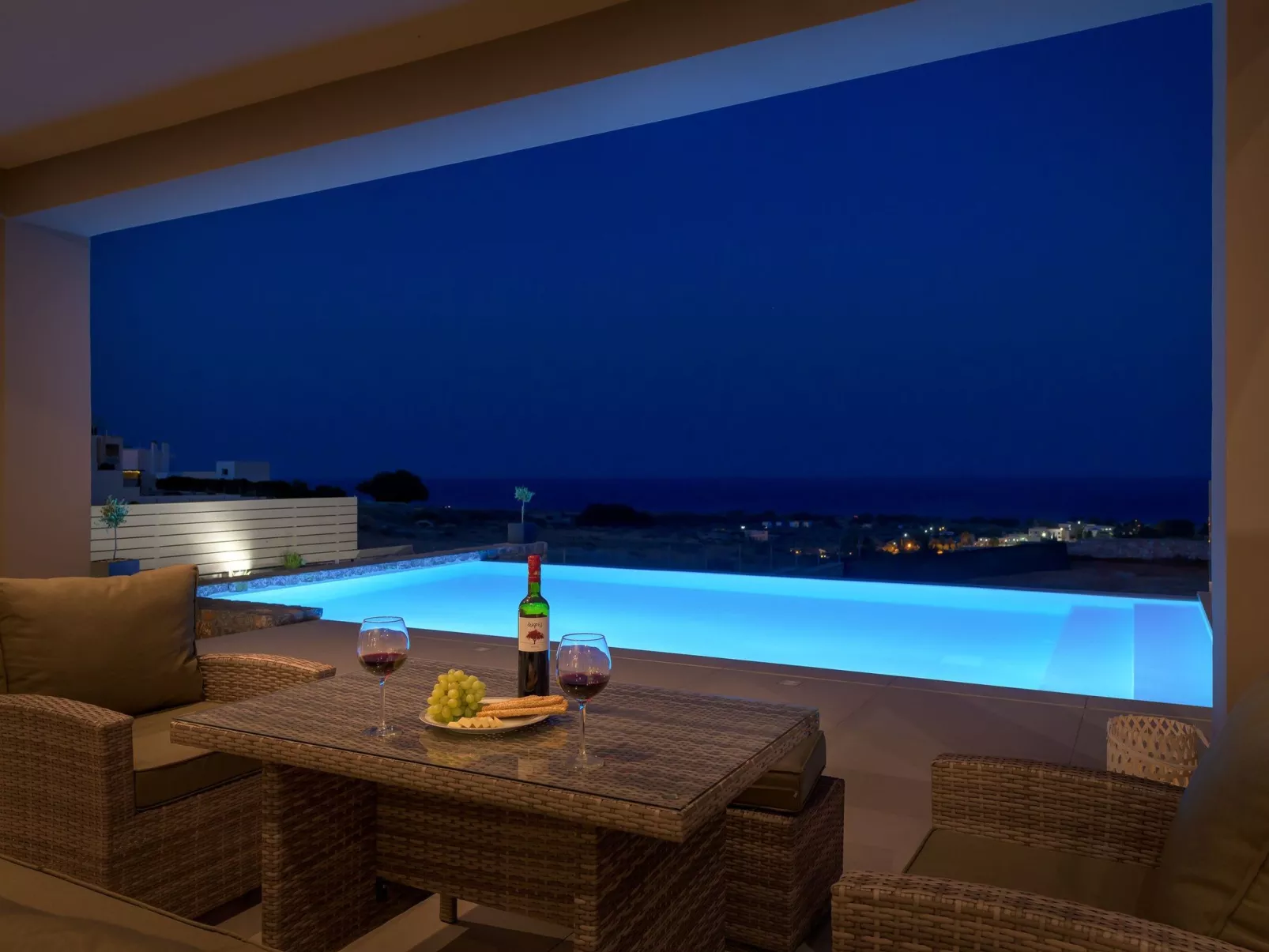 Wunderschöne Alav Pool Villa-Dedans