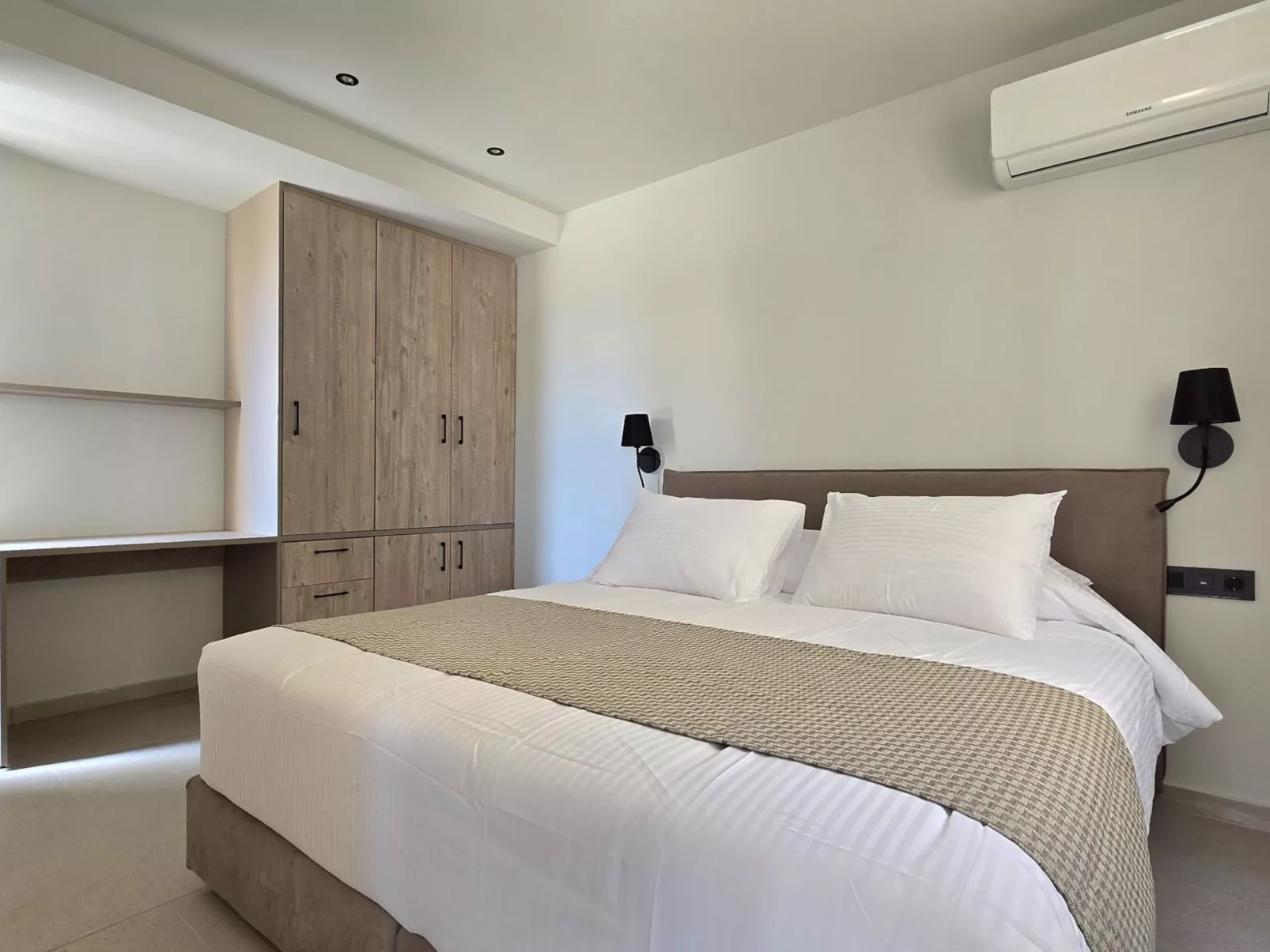 Trapezia Luxury Living - Mondstein-Dedans