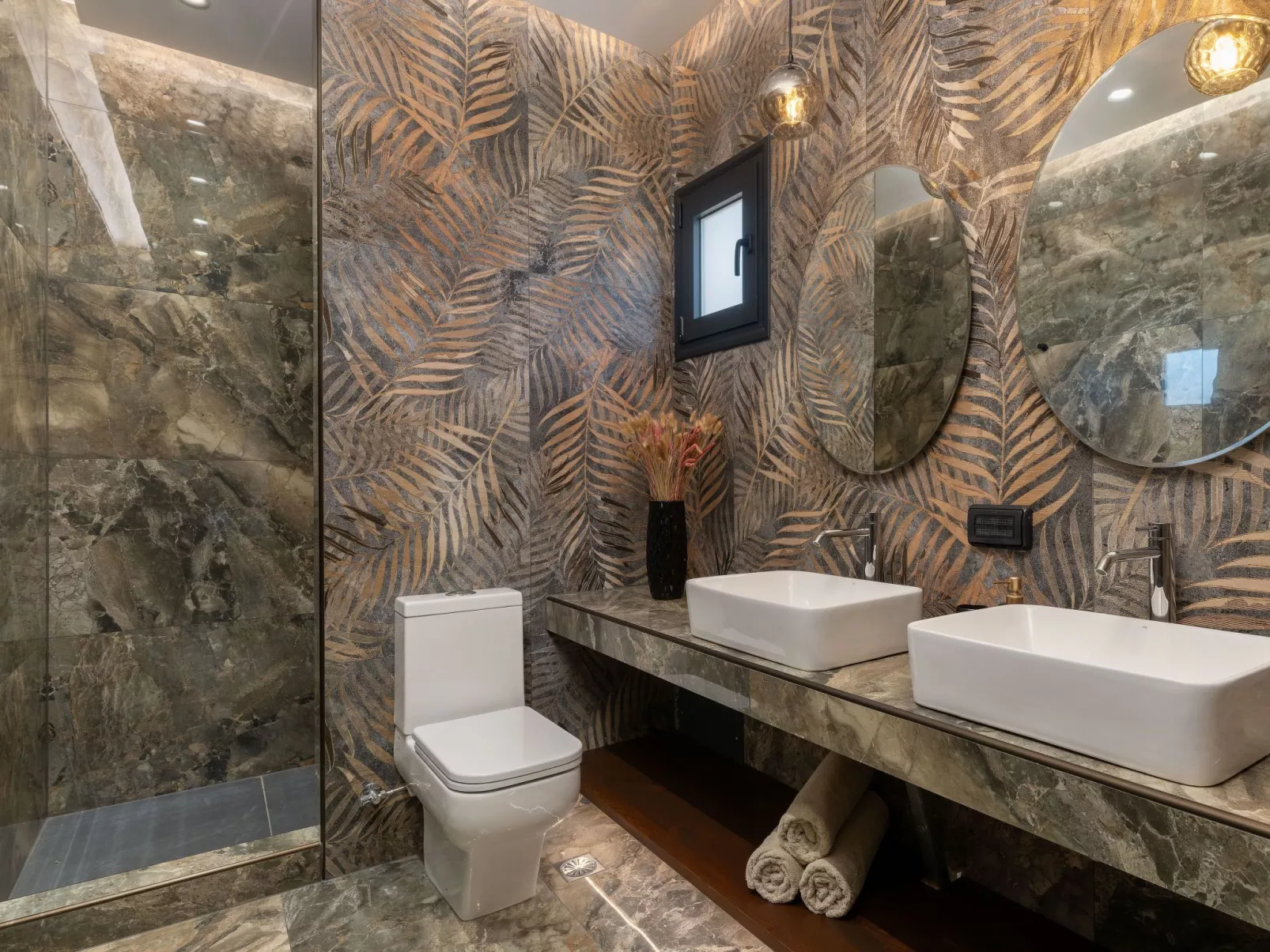 Elysianische Villa in der Nähe des Dorfes Afantou-Dehors