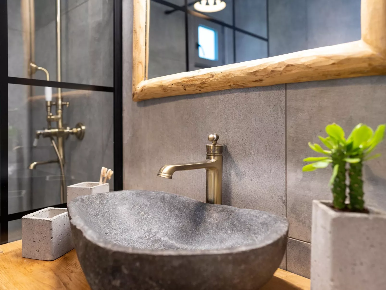 Onar-Villa-Image-tags.info