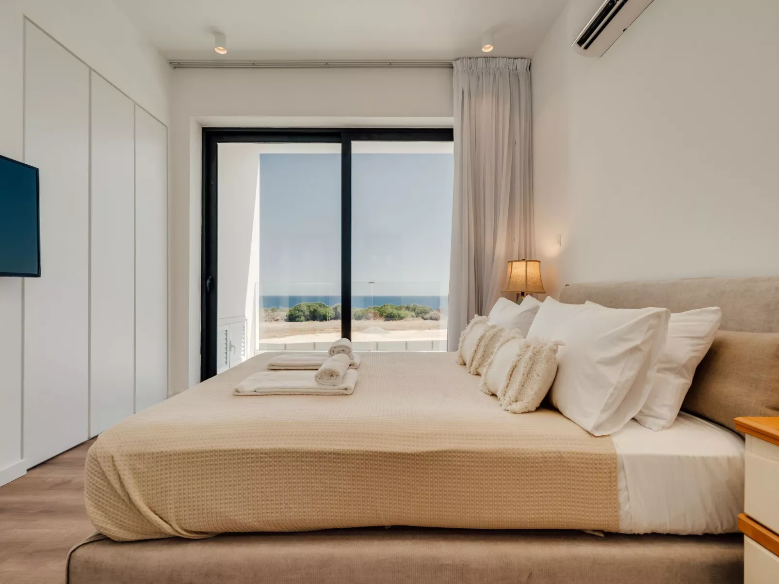 "Hercules 41" mit privatem Parkplatz