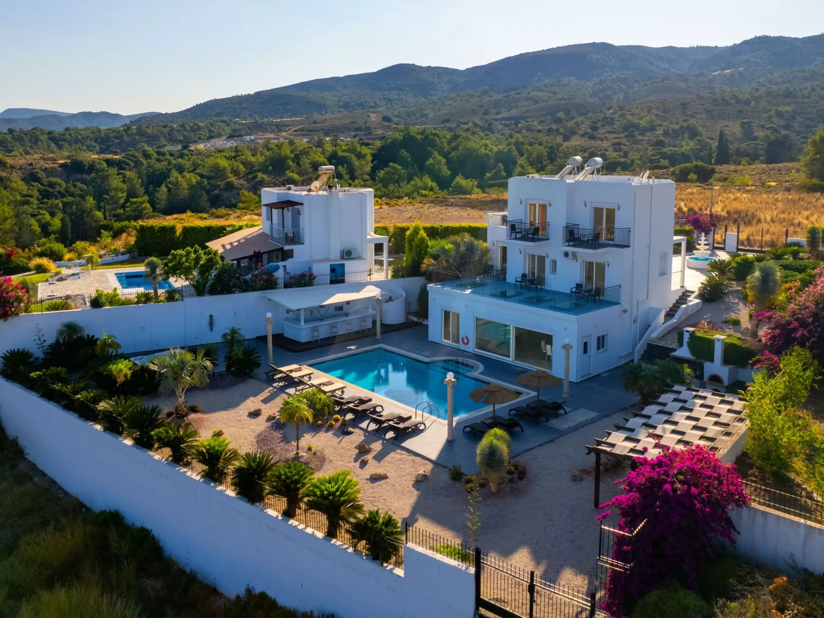 Charmante Diamond Villa in der Nähe von Gennadi Strand-Dehors