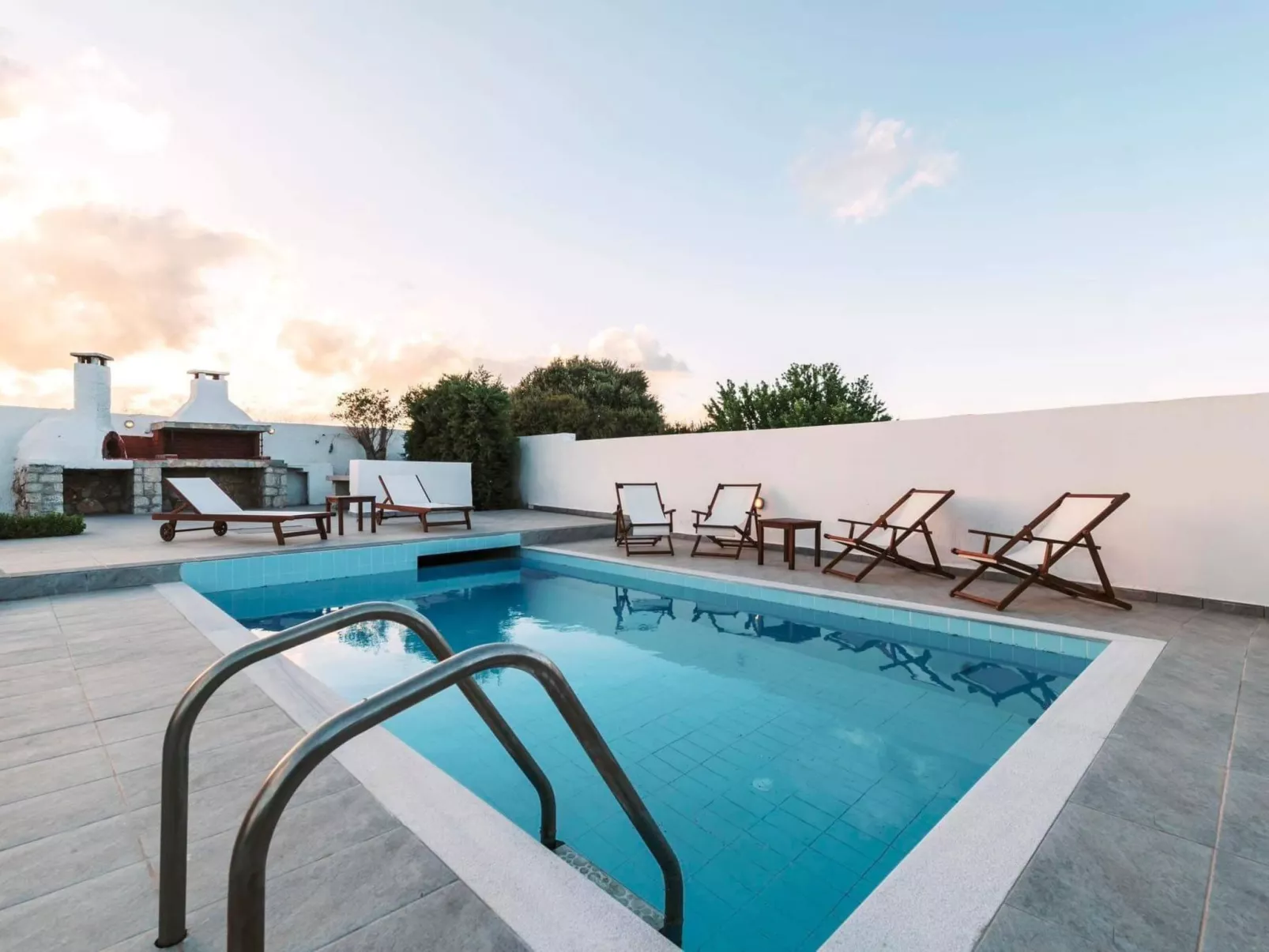 Wunderschöne Villa Infinity Blue-Dehors