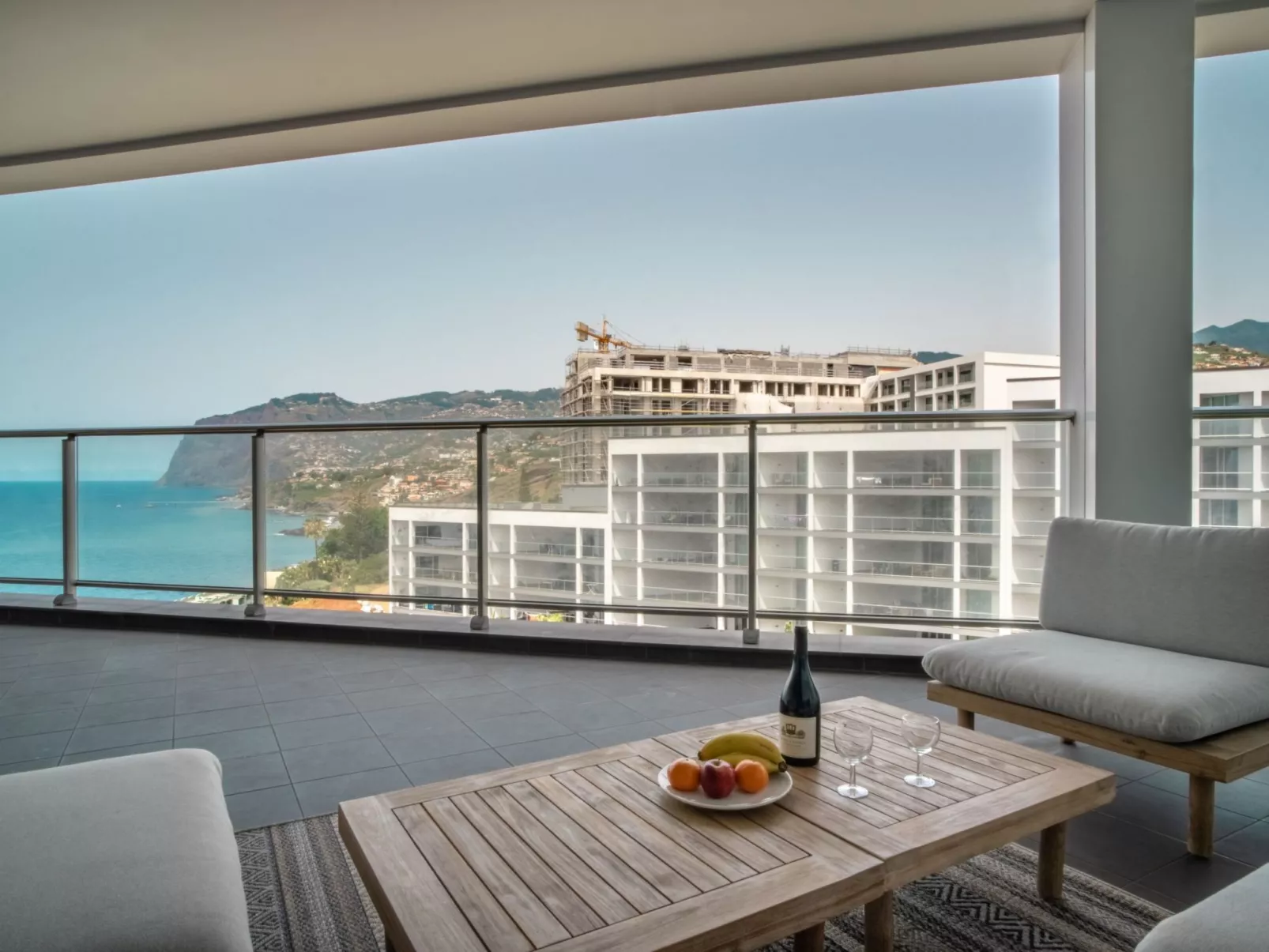 Für 6 Personen ca. 120 m&sup2; in São Martinho, Madeira (Südküste von Madeira)-Dedans