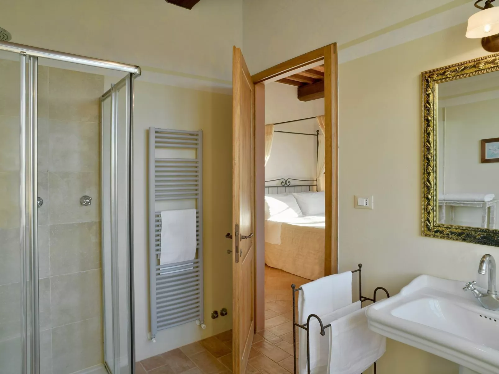 Ferienvilla 'Girasole Leccino'-Drinnen