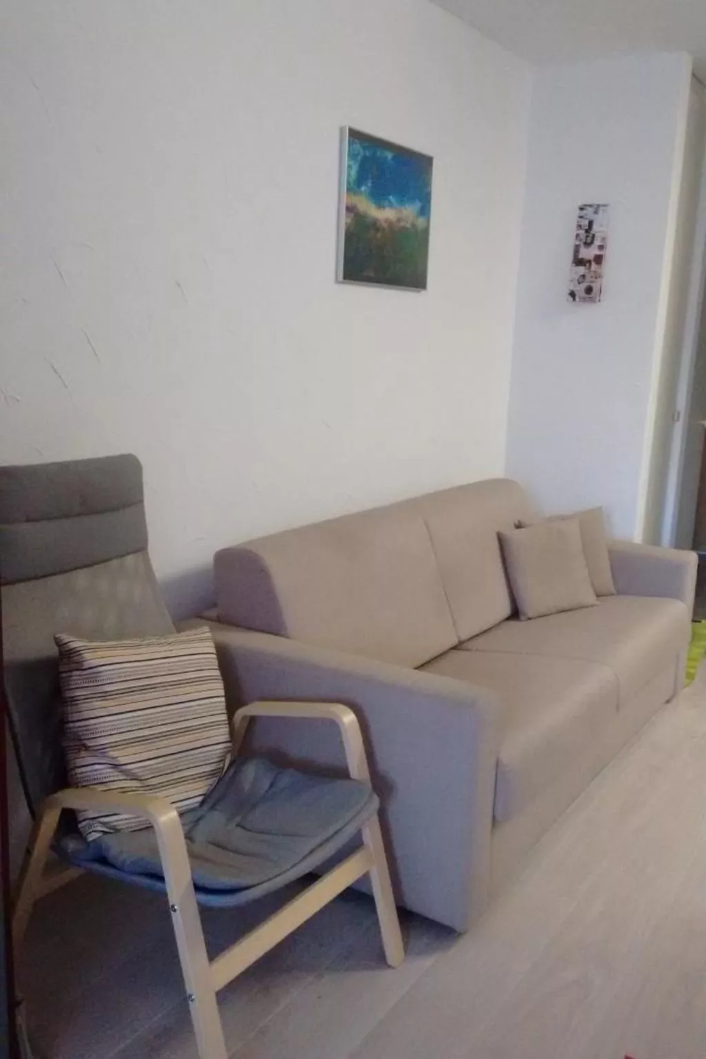 2 Zimmer Gartenwohnung mit Pool