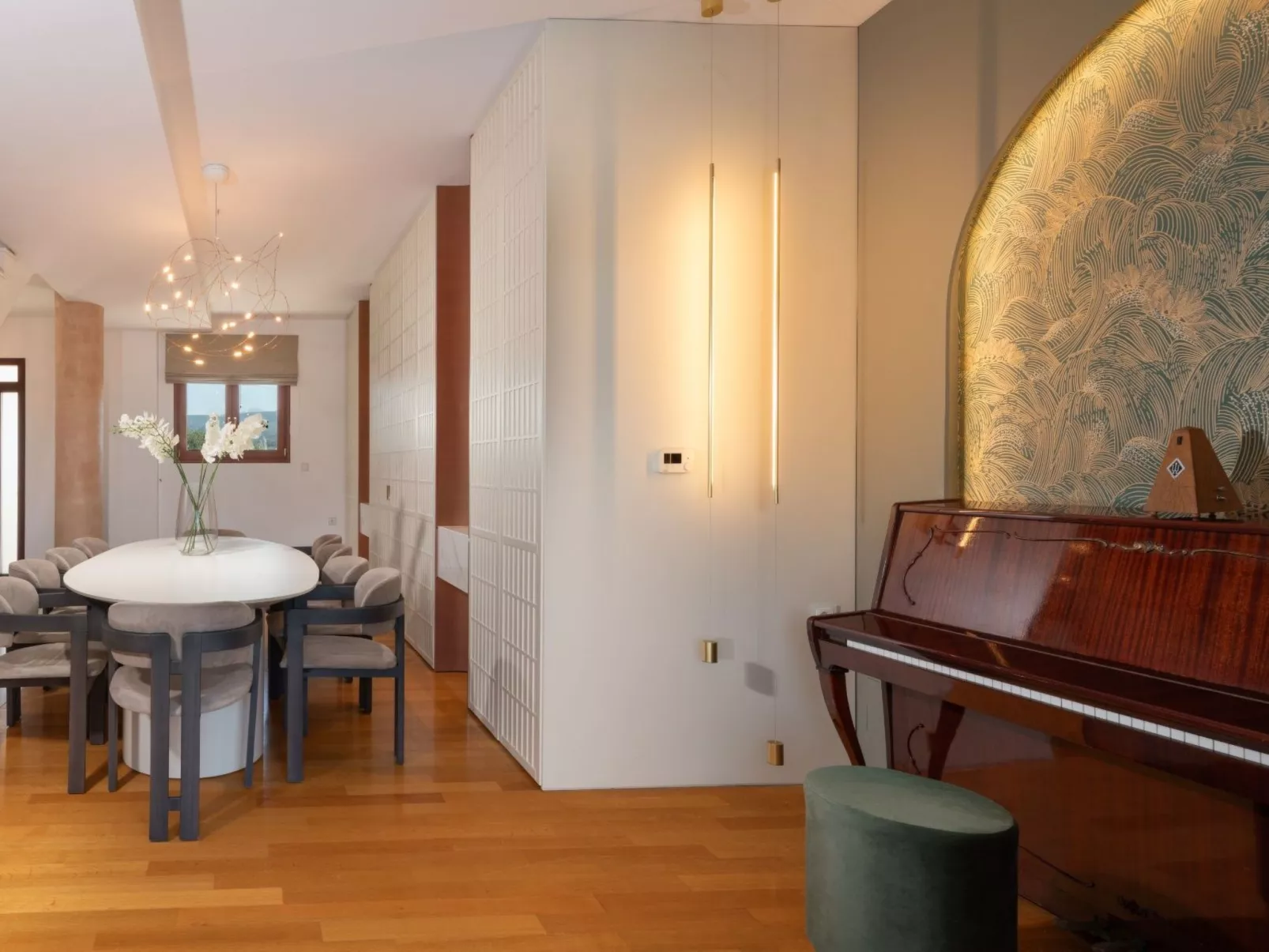 Familienvilla mit privatem Pool, Tischtennisplatte und Fußballtisch-Drinnen