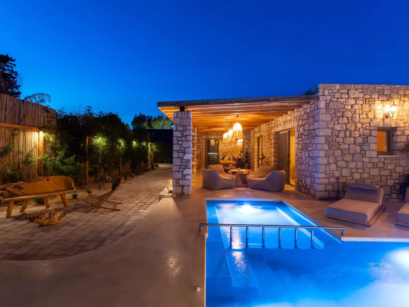 Eptopia Villa-Dedans