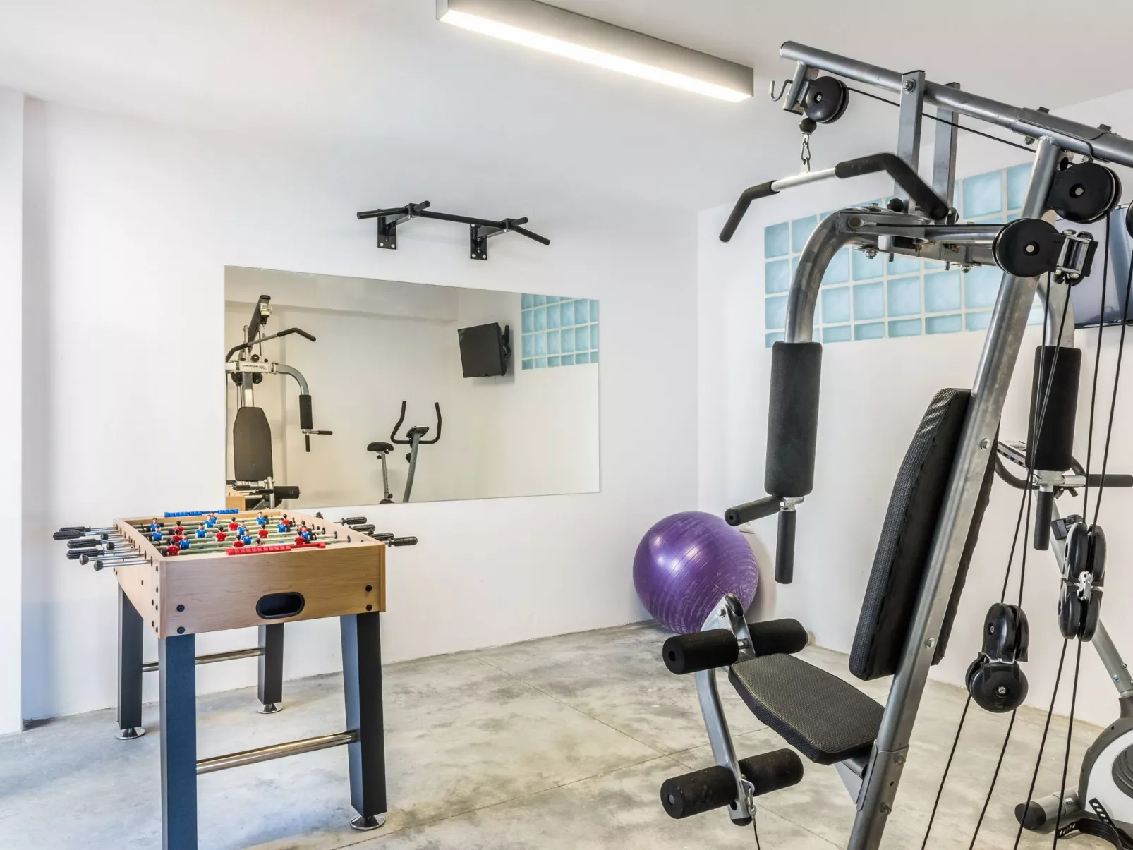 Ferienvilla mit beheiztem Pool und schöner Aussicht