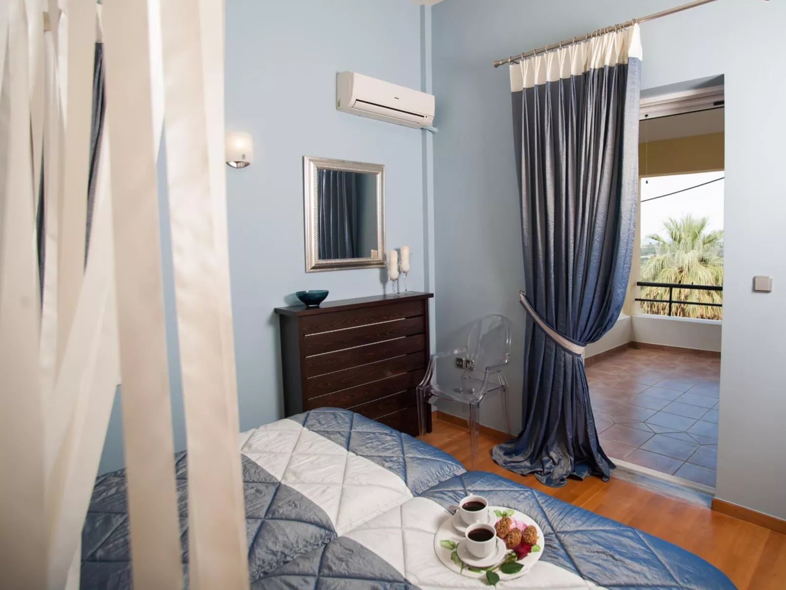 Villa mit Pool, Spielplatz, Pingpong und Grillplatz-Image-tags.info