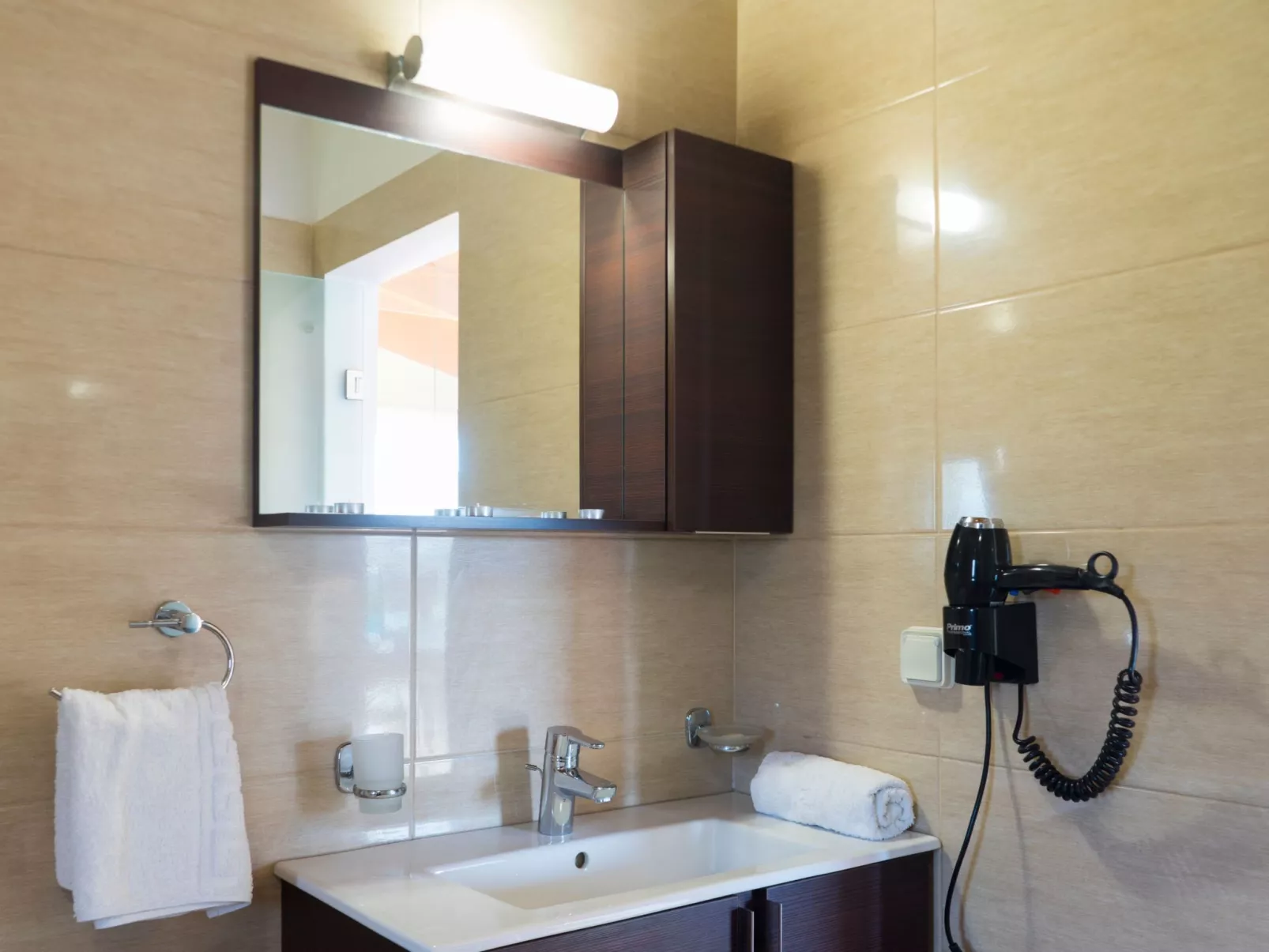 Mit Garten, Grill und Terrasse-Dedans