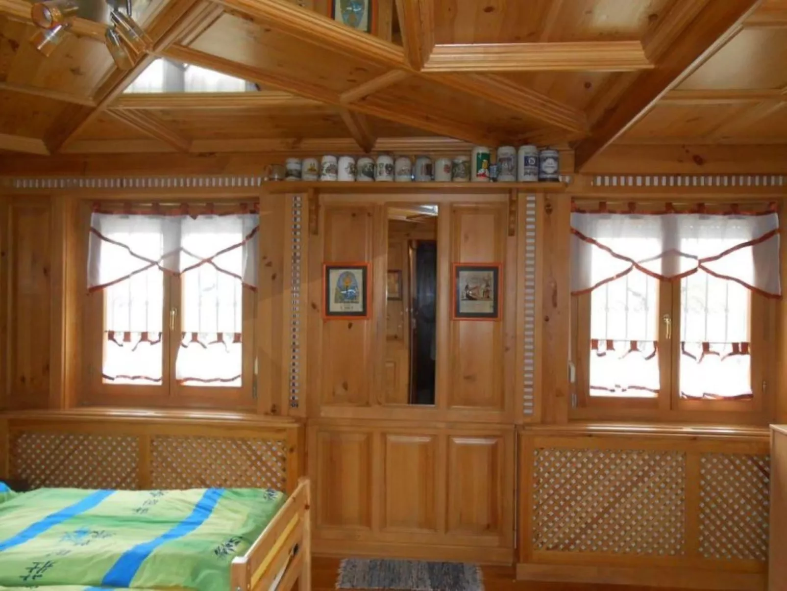 Mit Garten, Grill und Terrasse-Dedans