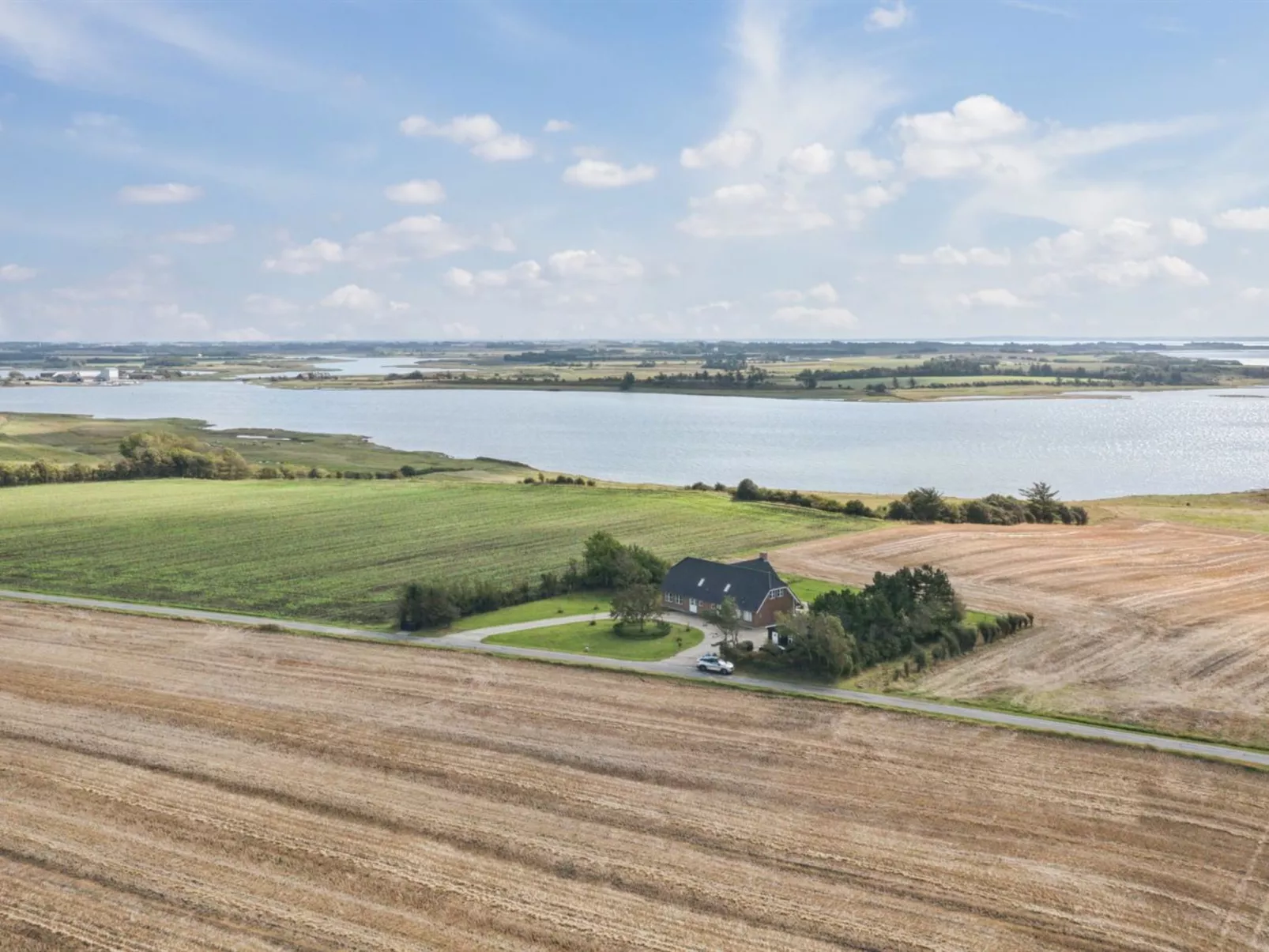 "Fridhild" - 300m to the fjord