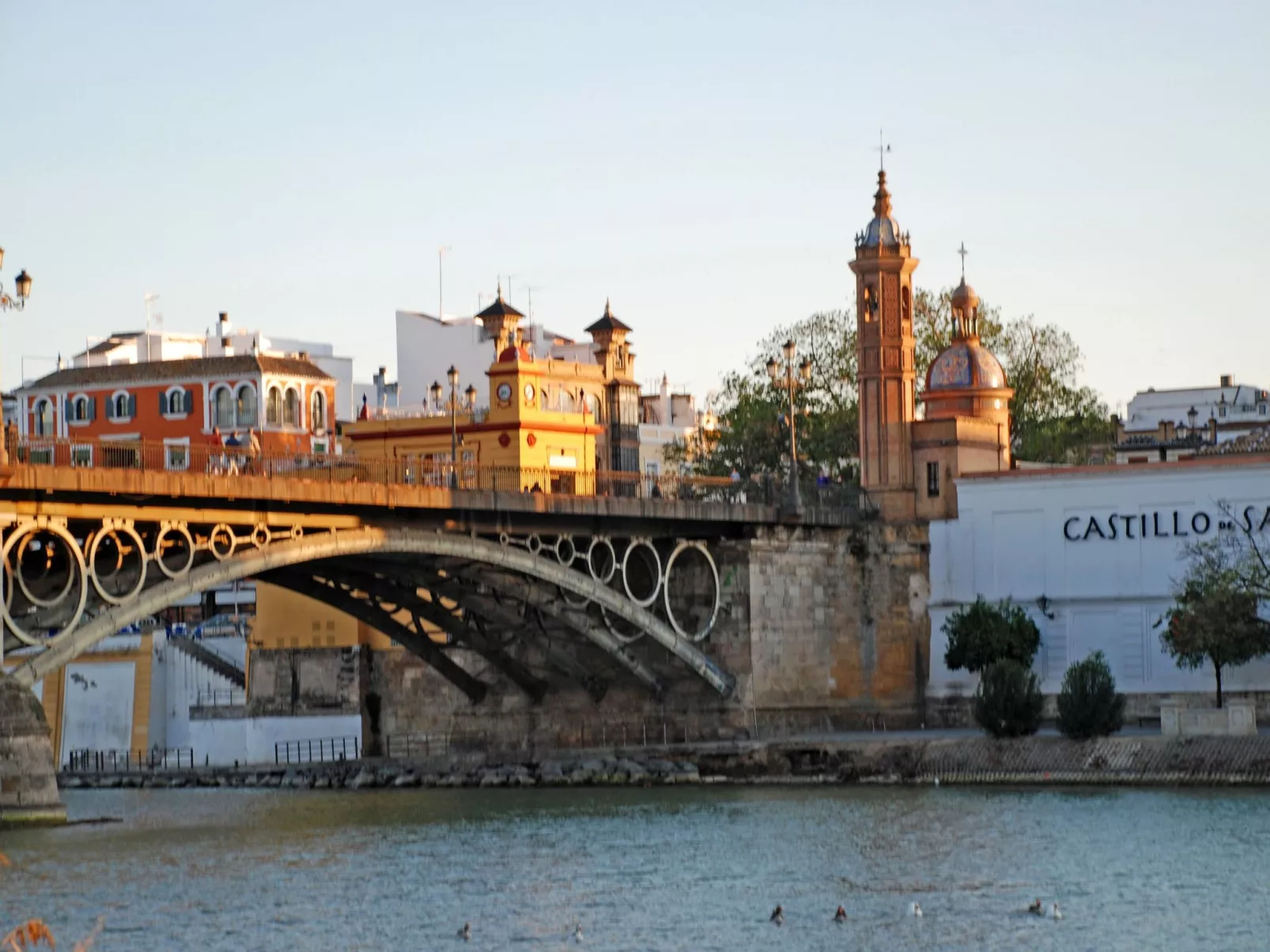 Touristische Wohnung "Apt. mit Balkonen".
