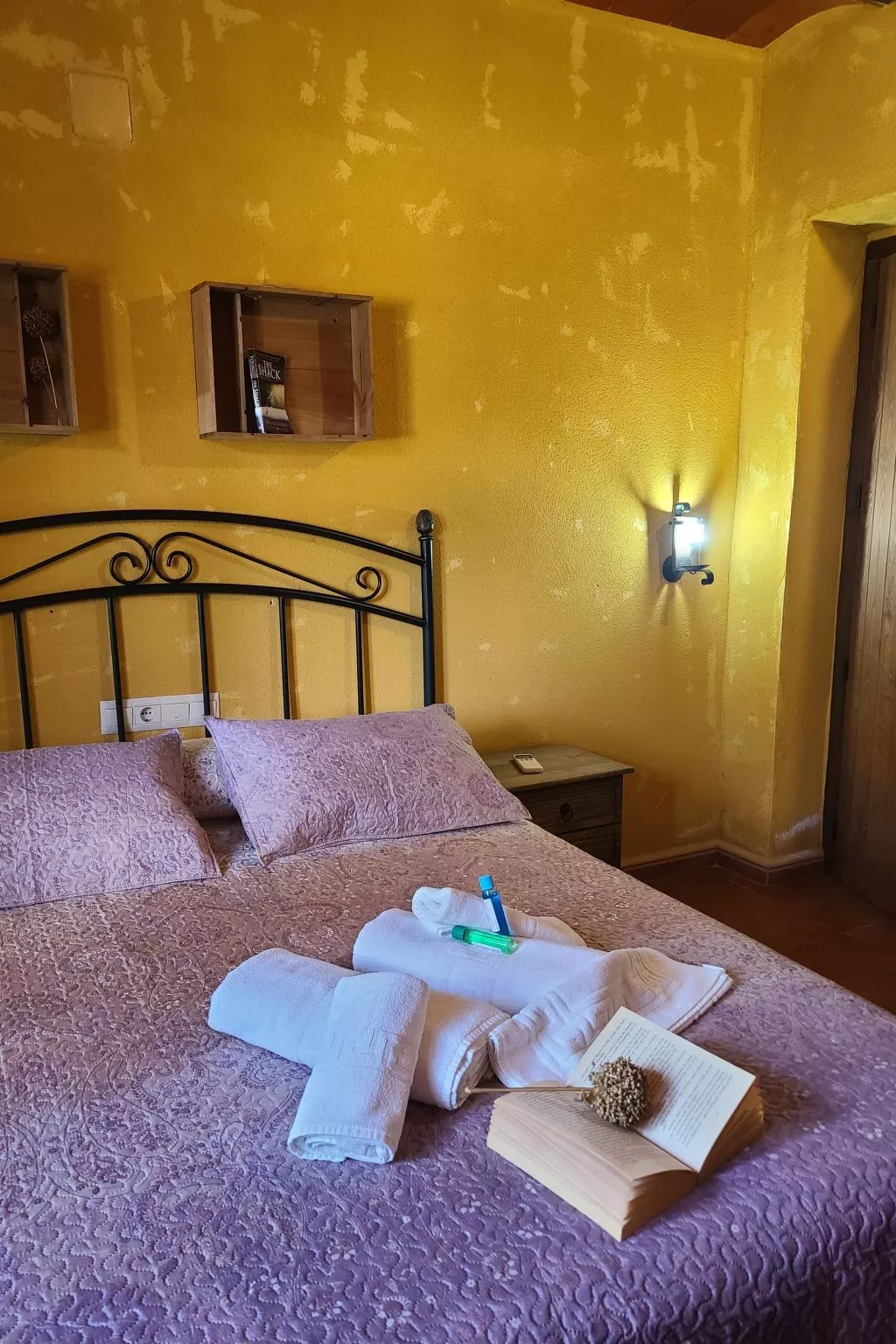 In Algarinejo mit Eigener Terrasse-Drinnen