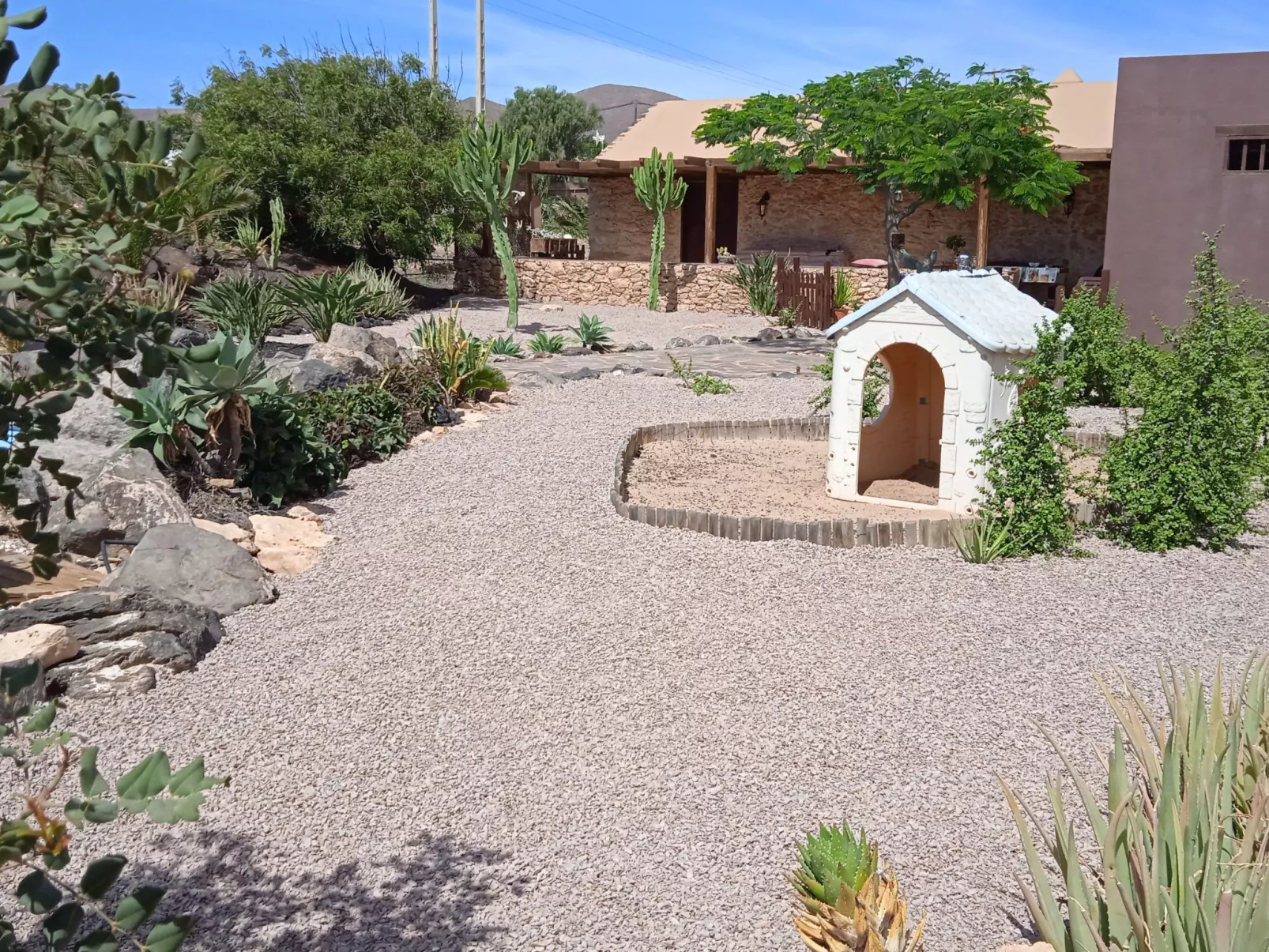 Kanarisches Haus mit privatem Pool und Garten-Outside