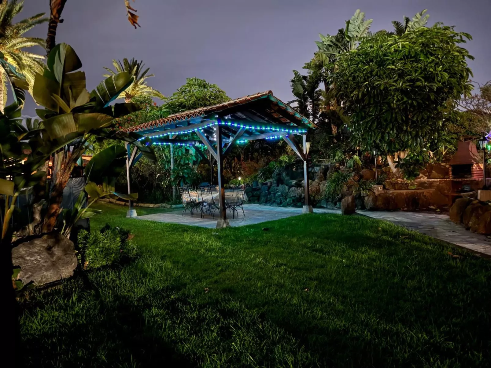 Finca Picacho "Ferienhäuser für große Gruppen"-Image-tags.info