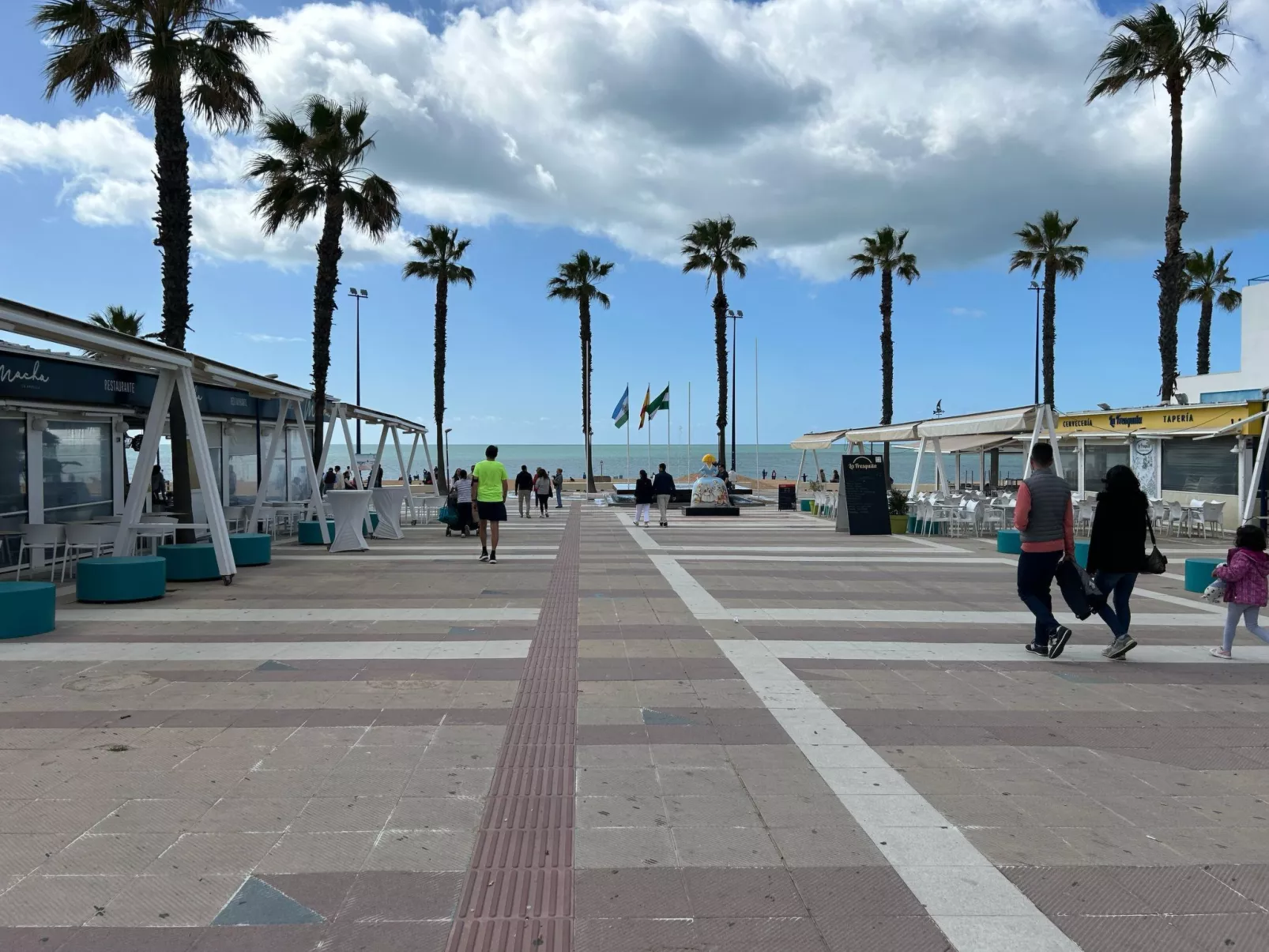 In der Nähe des Golfplatzes-Draußen