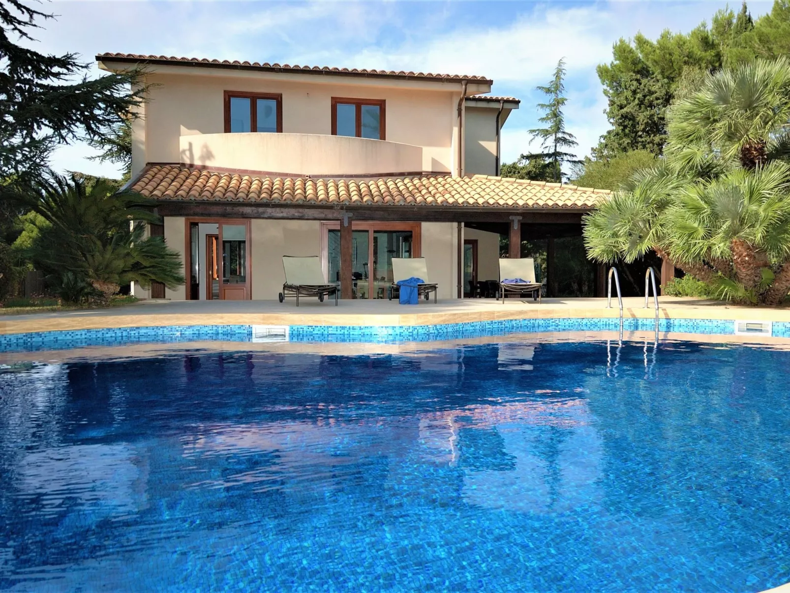 Ferienvilla "Vittoria" mit eigenem Pool-Outside