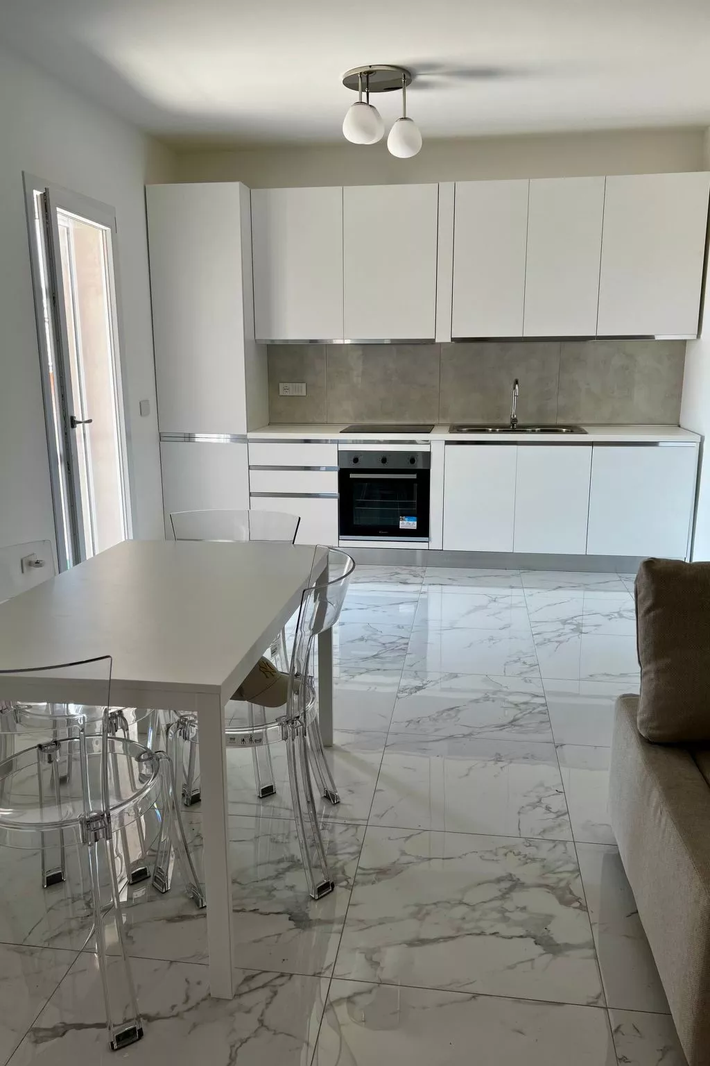 Portoammare' Wohnung mit Balkon