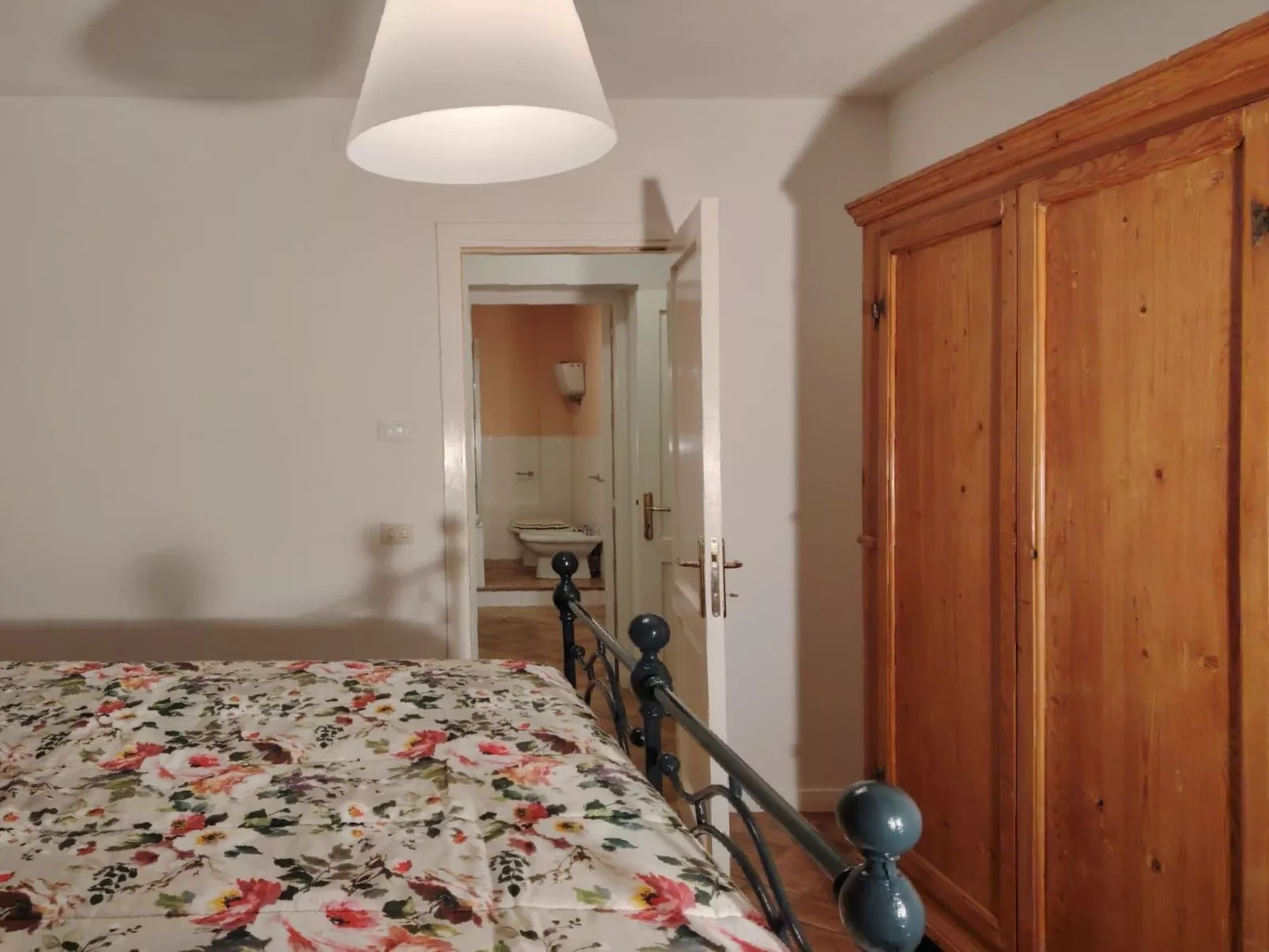 Ferienvilla casaRegina bb mit Panoramablick auf den Hügel