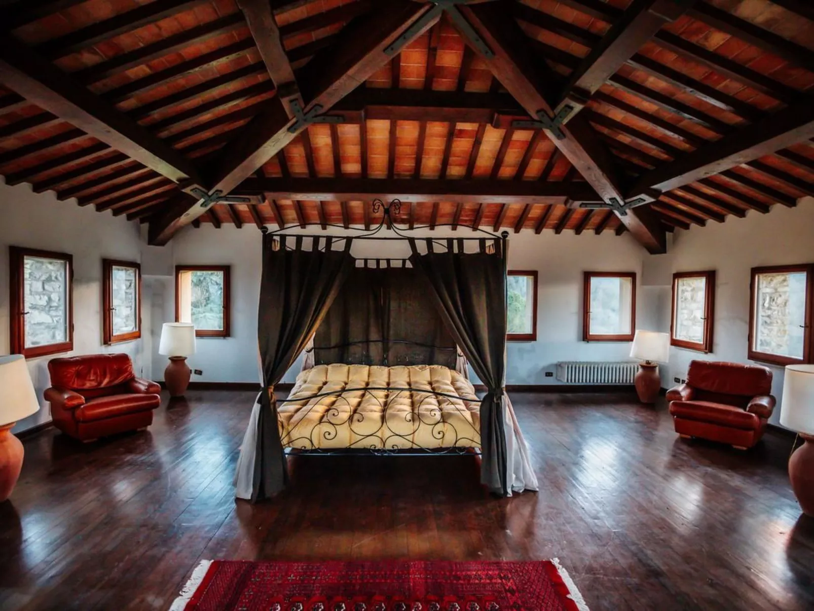 Wunderschöne Villa mit atemberaubender Aussicht und privatem Pool-Inside