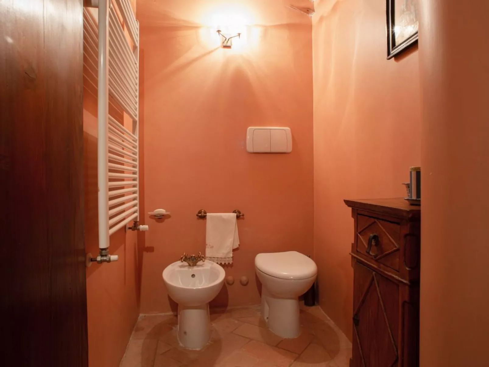 Villa mit privatem, halb versenkbarem Pool in Meeresnähe-Inside