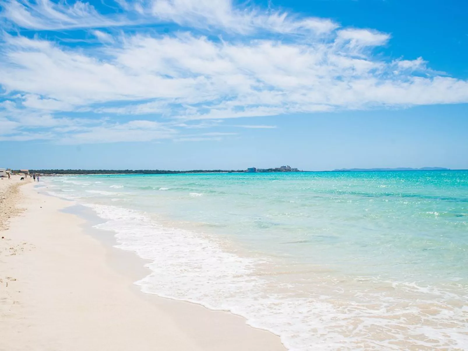 Mit eigenem Garten und Schwimmbad.-Image-tags.info