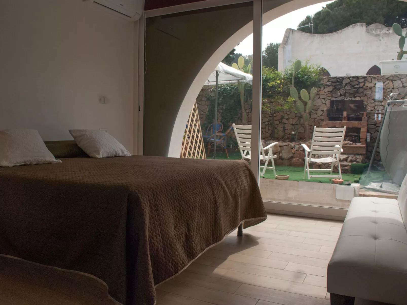 'Villa sul porto-Image-tags.info