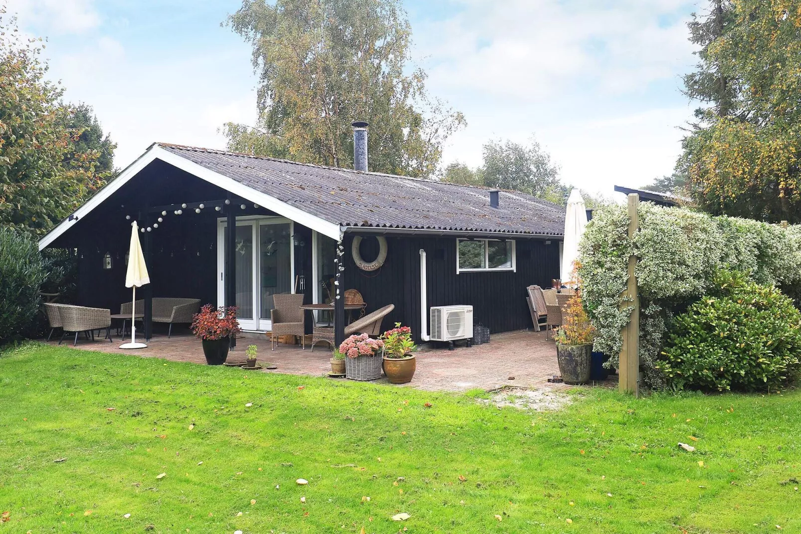 6 person holiday home in Idestrup-By Traum-View