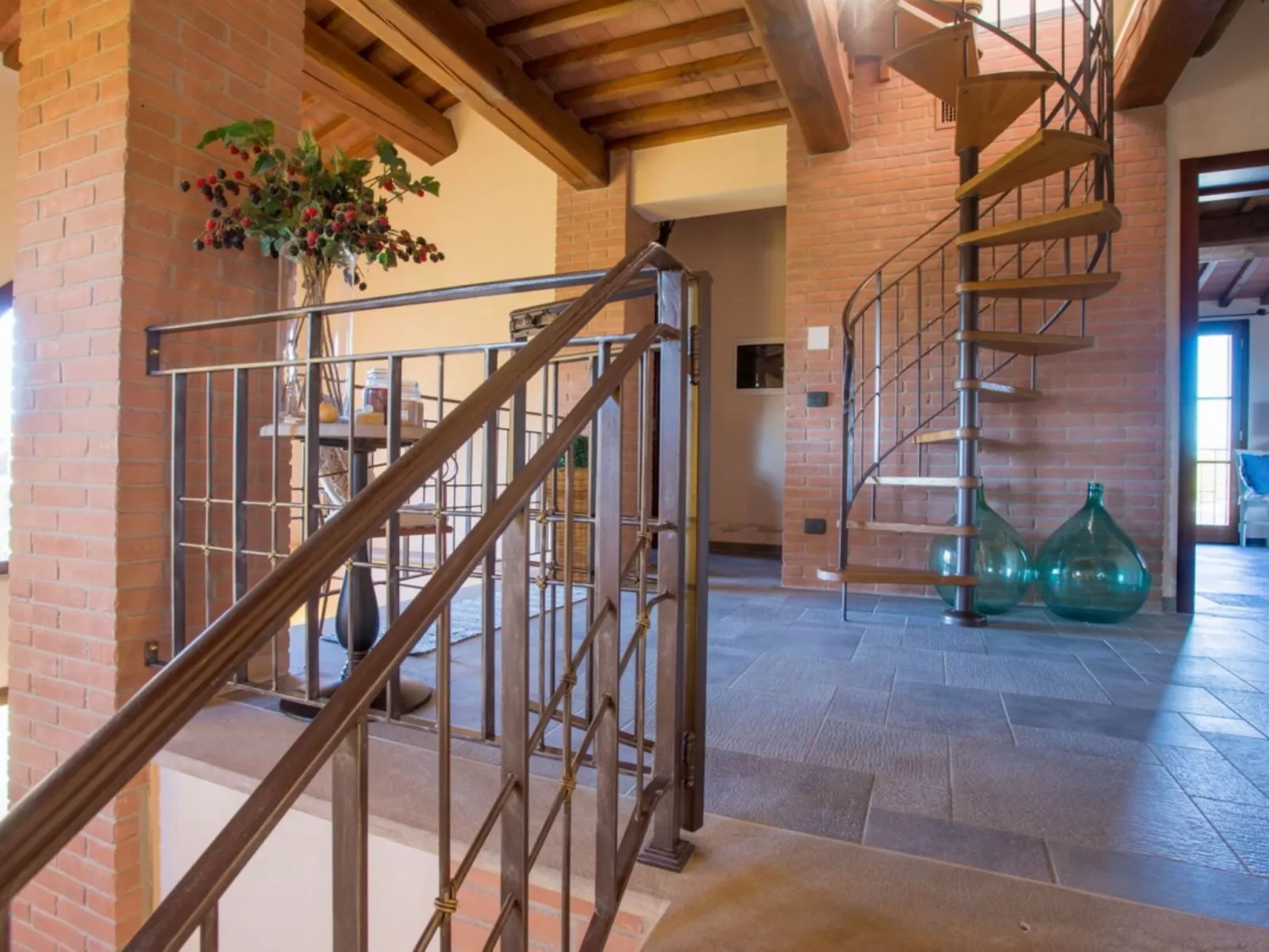 Villa mit privatem Pool zwischen Pisa und Volterra-Dedans