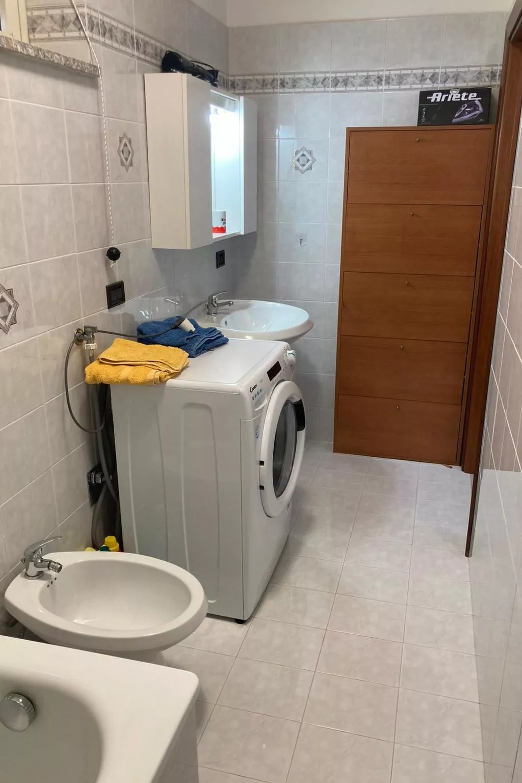 "Via Manin 13" mit Wi-Fi-Image-tags.info