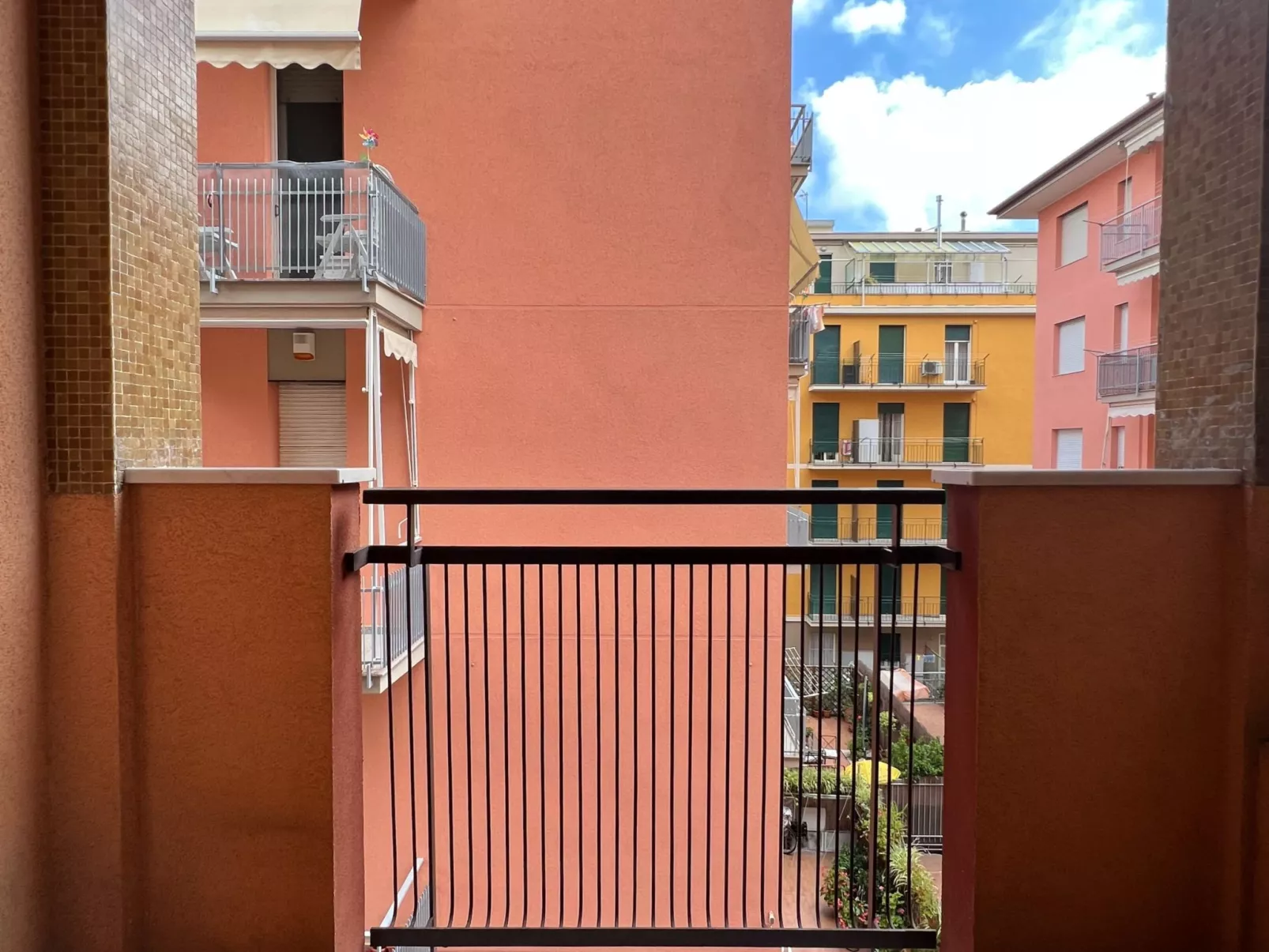 Für 6 Personen ca. 96 m&sup2; in Arenzano, Norditalien (Ligurien)-Outside