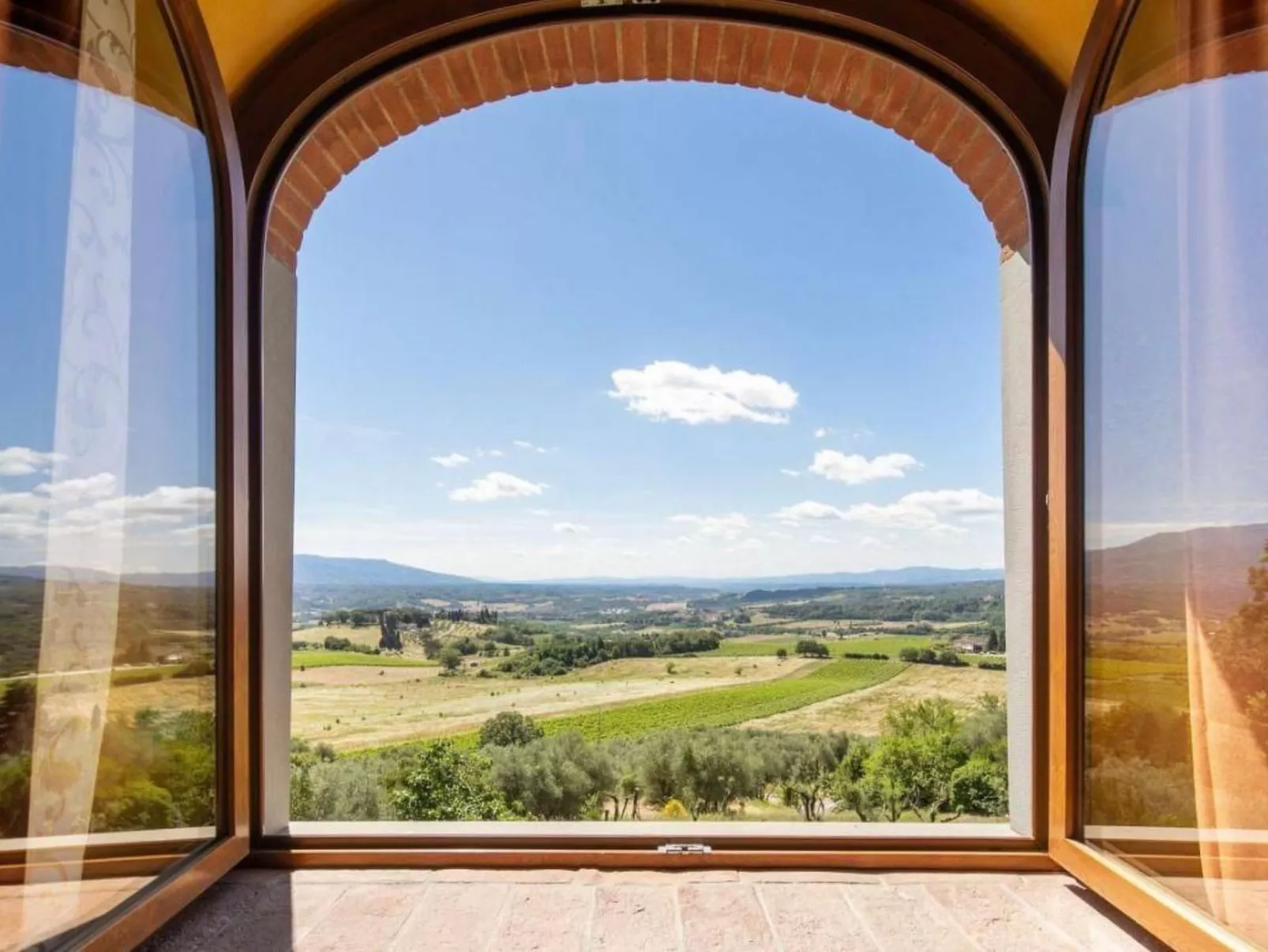 Villa Silvia-Image-tags.info