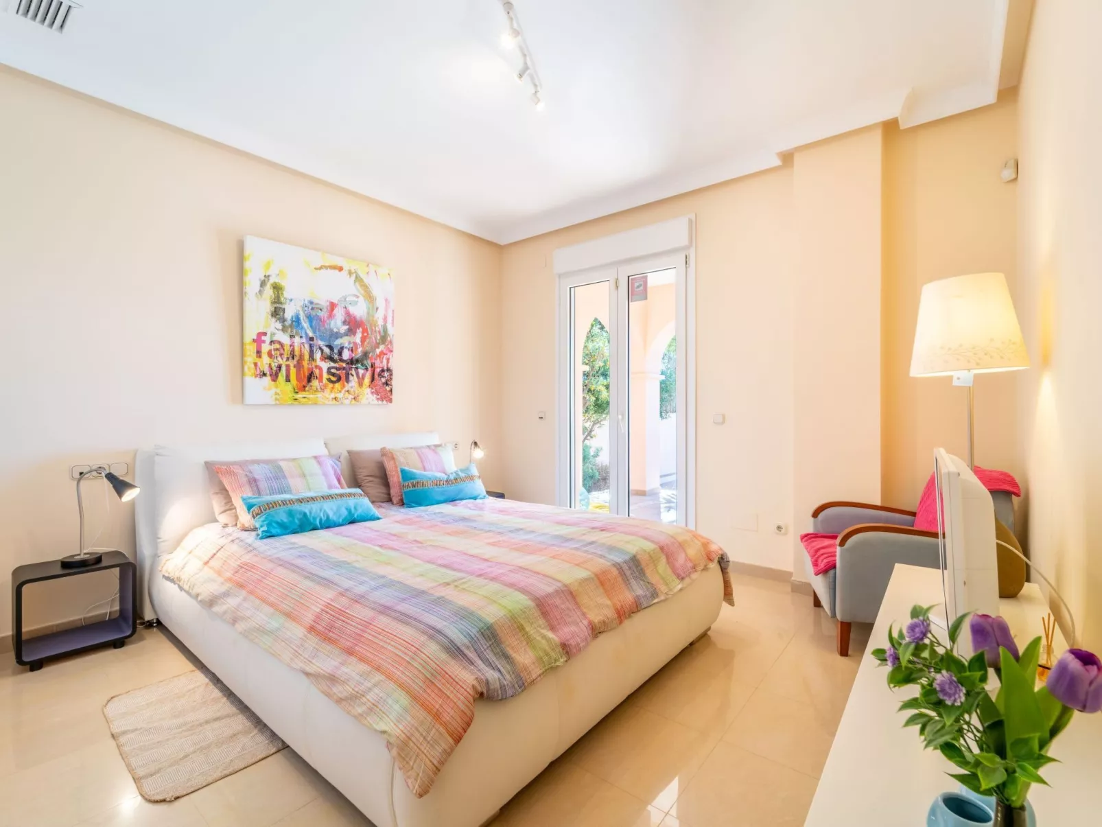 Luxuriöse Villa mit beheiztem Pool und Whirlpool