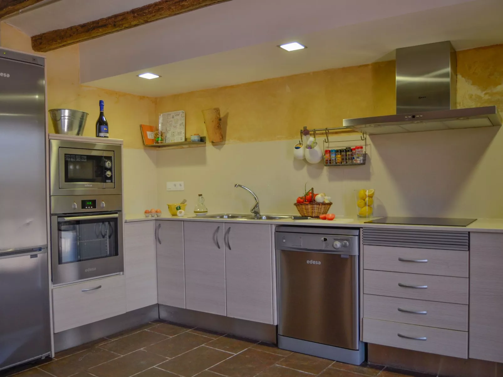 Els Cups, casa rural-Drinnen